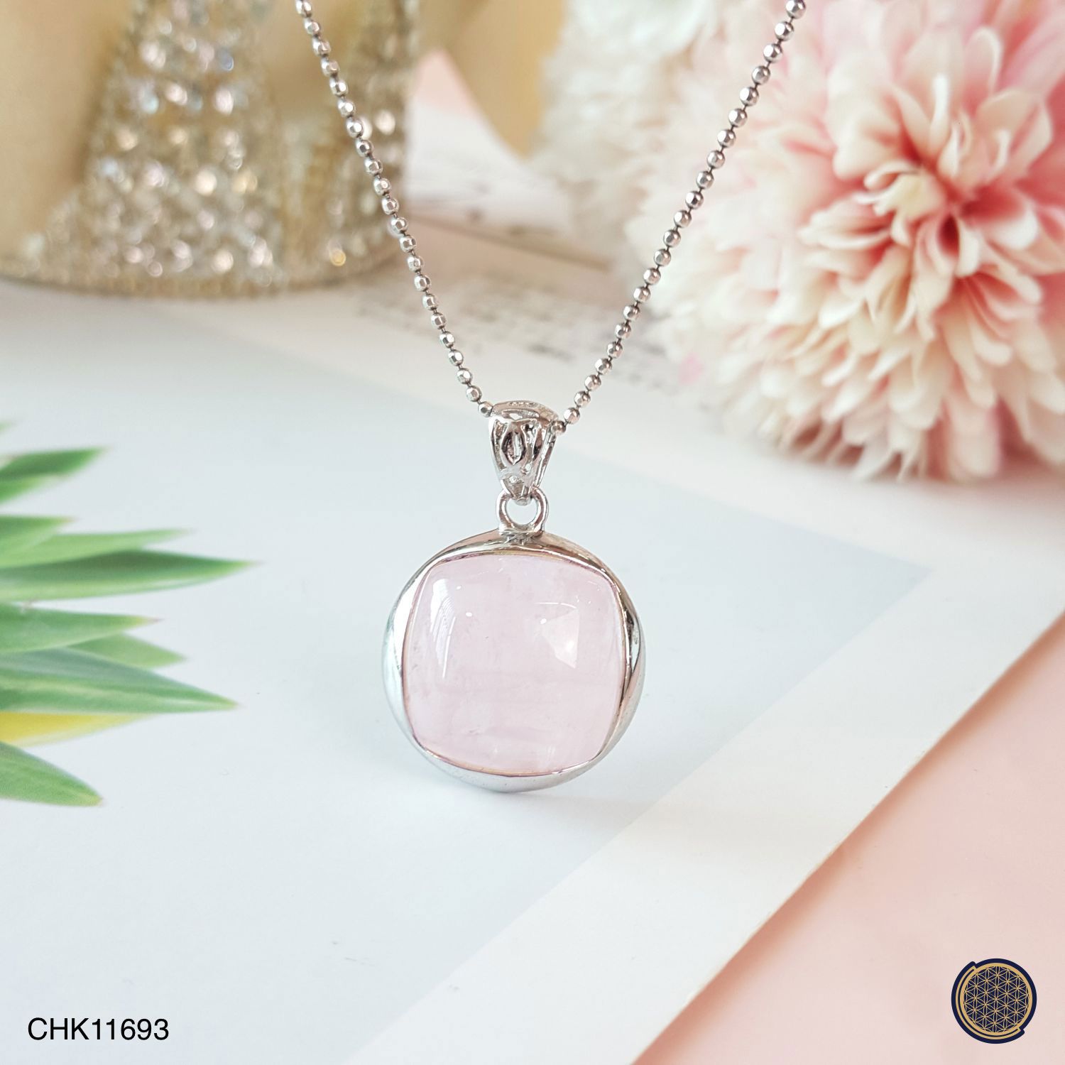 19.6mm x 26mm 粉晶吊坠