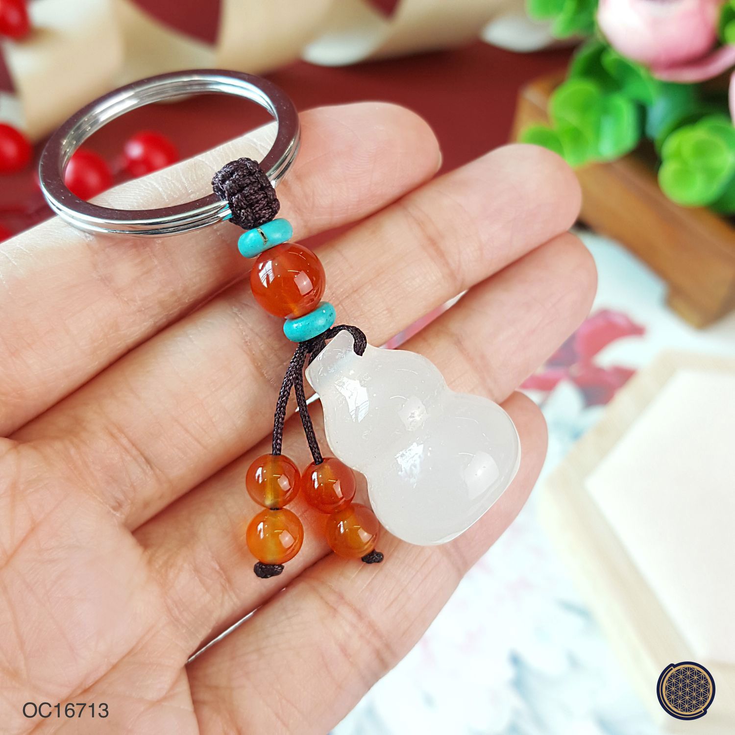 White Agate Big Hulu Key Chain