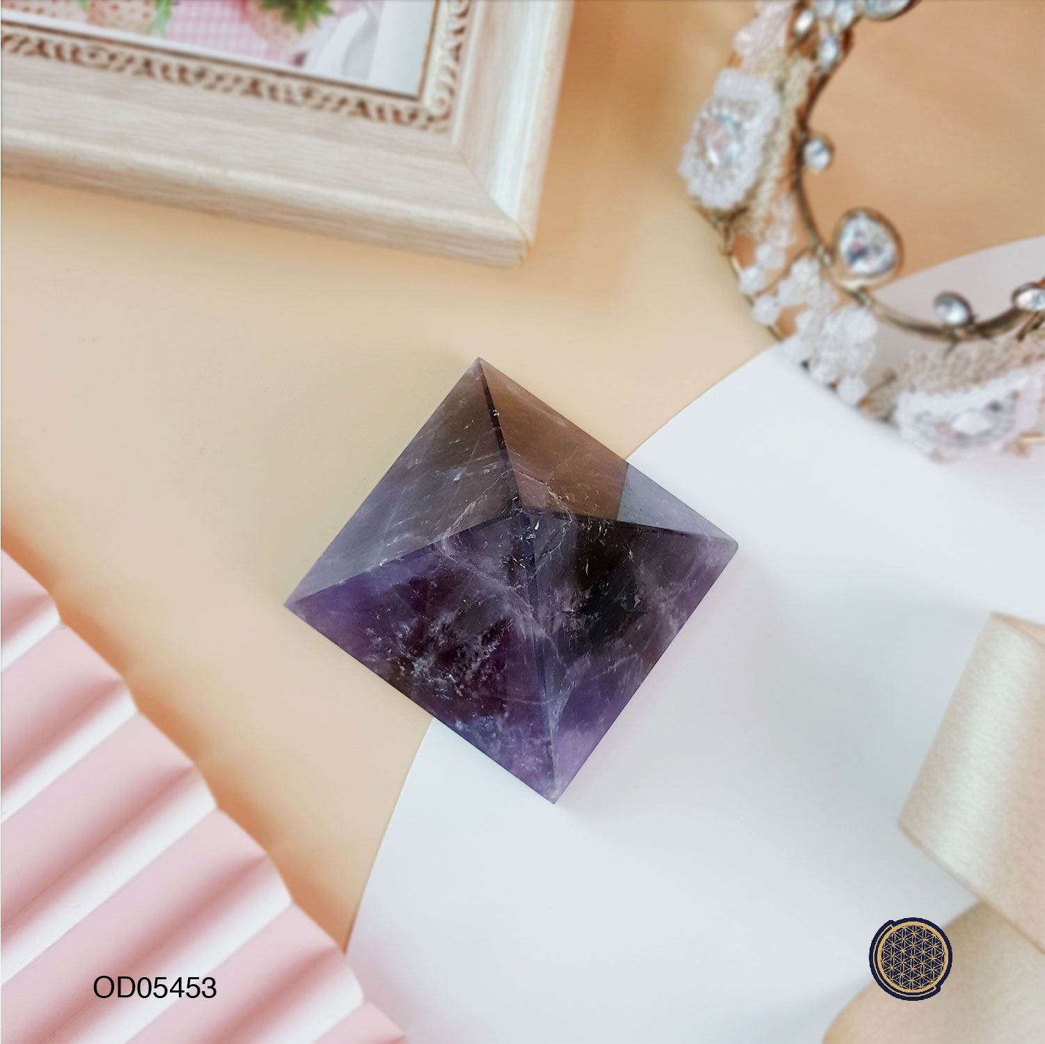 紫水晶金字塔