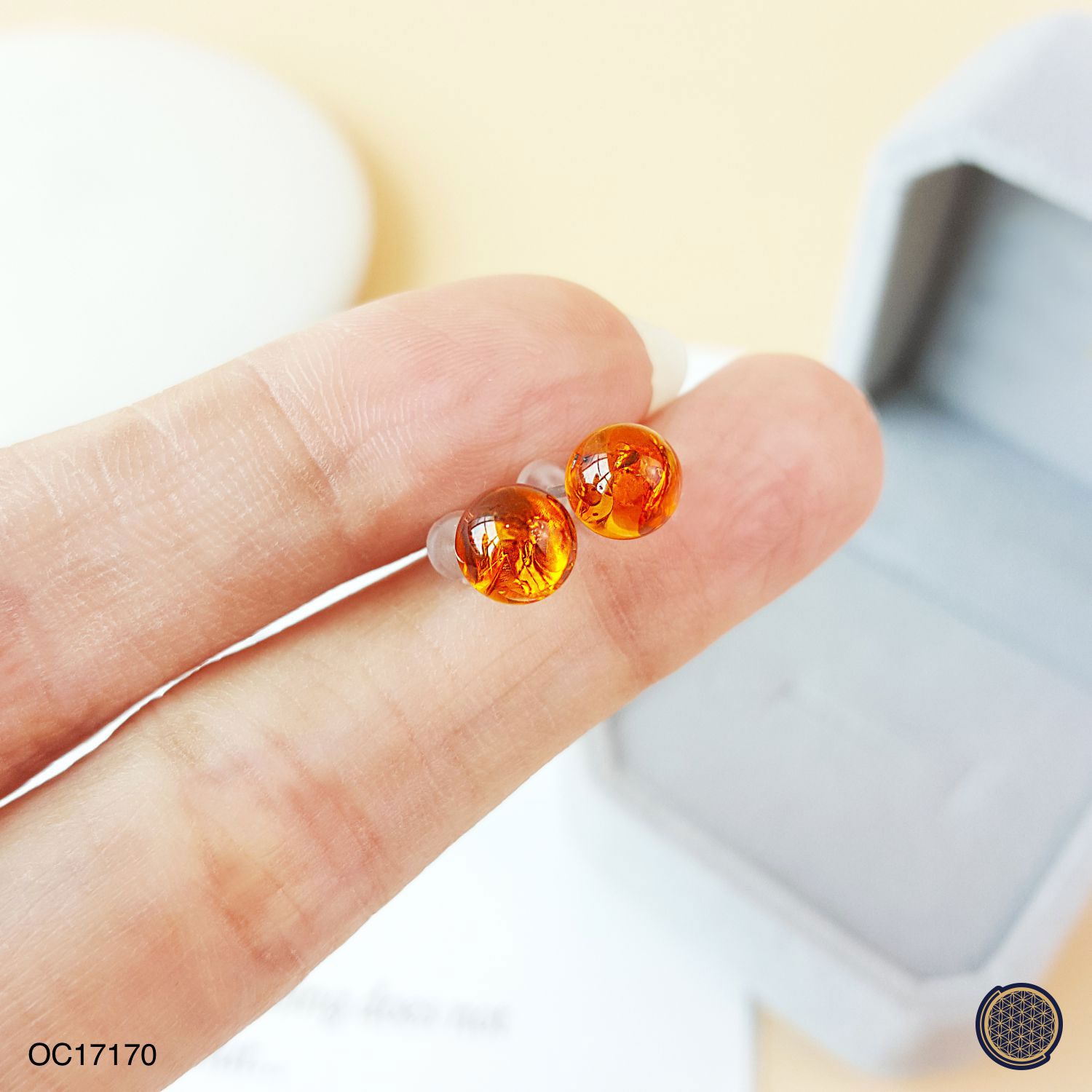 6mm Piebald Amber Round Shape Earring