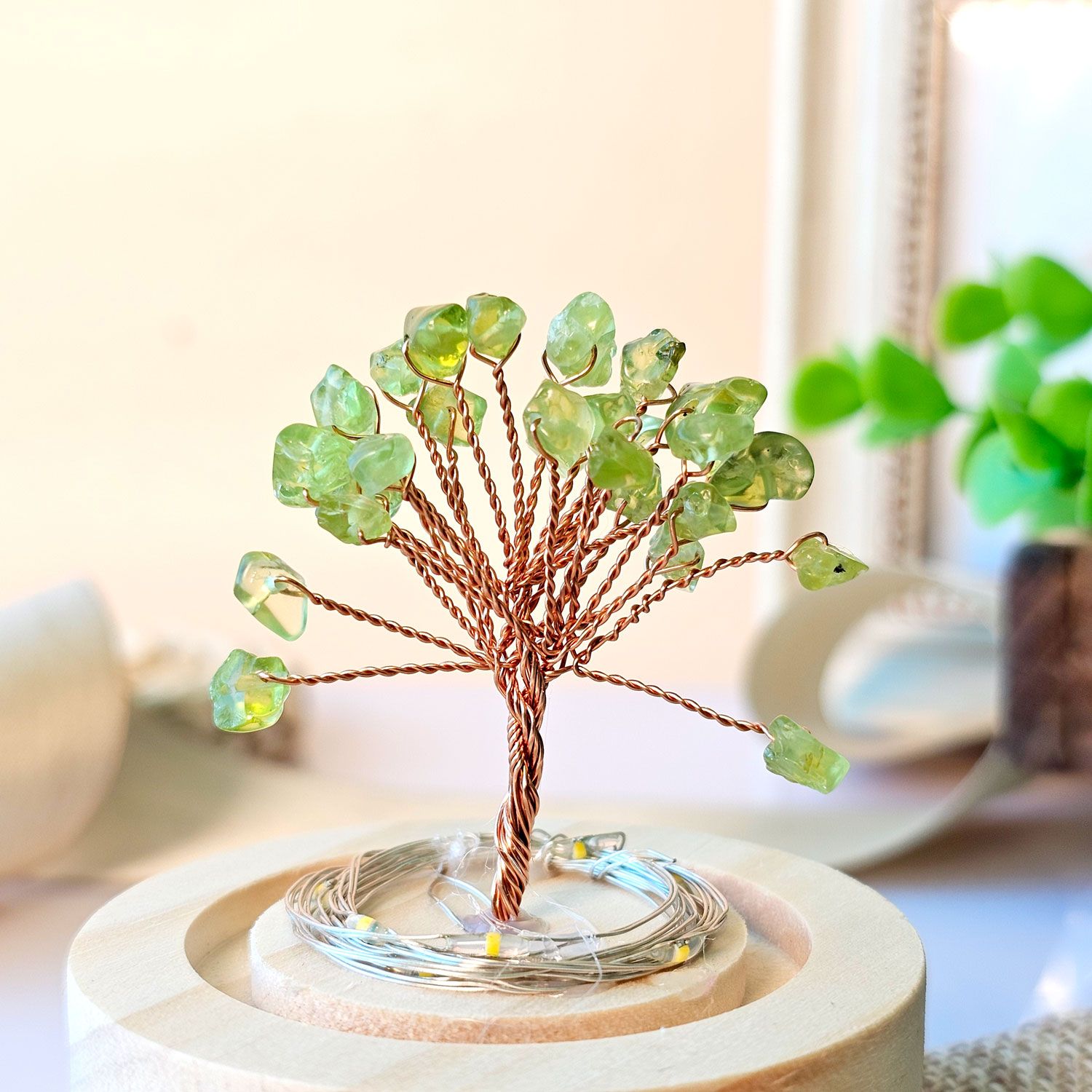 Peridot Fortune Tree With Led Lamp 