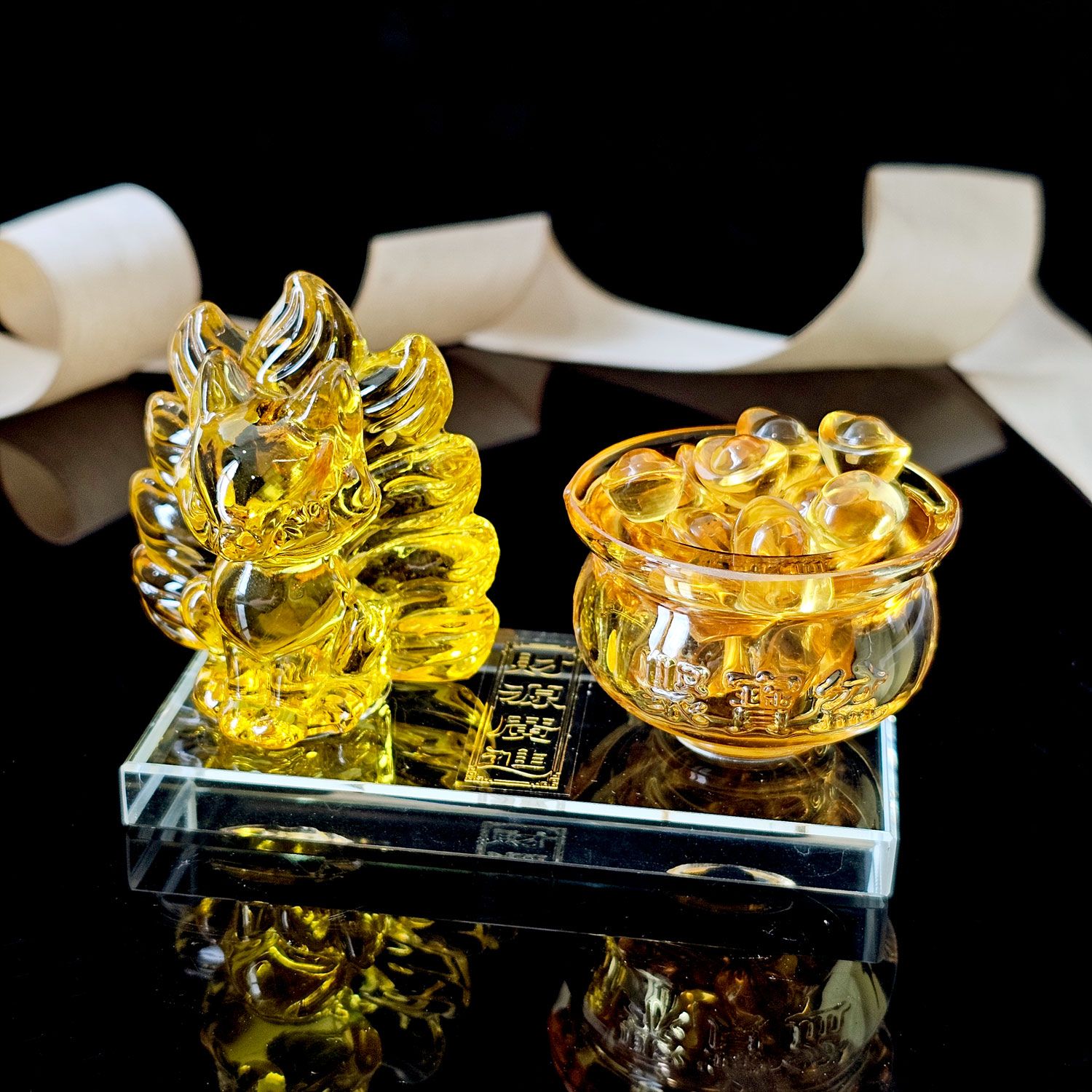 玻璃贵人相伴.招财进宝摆件