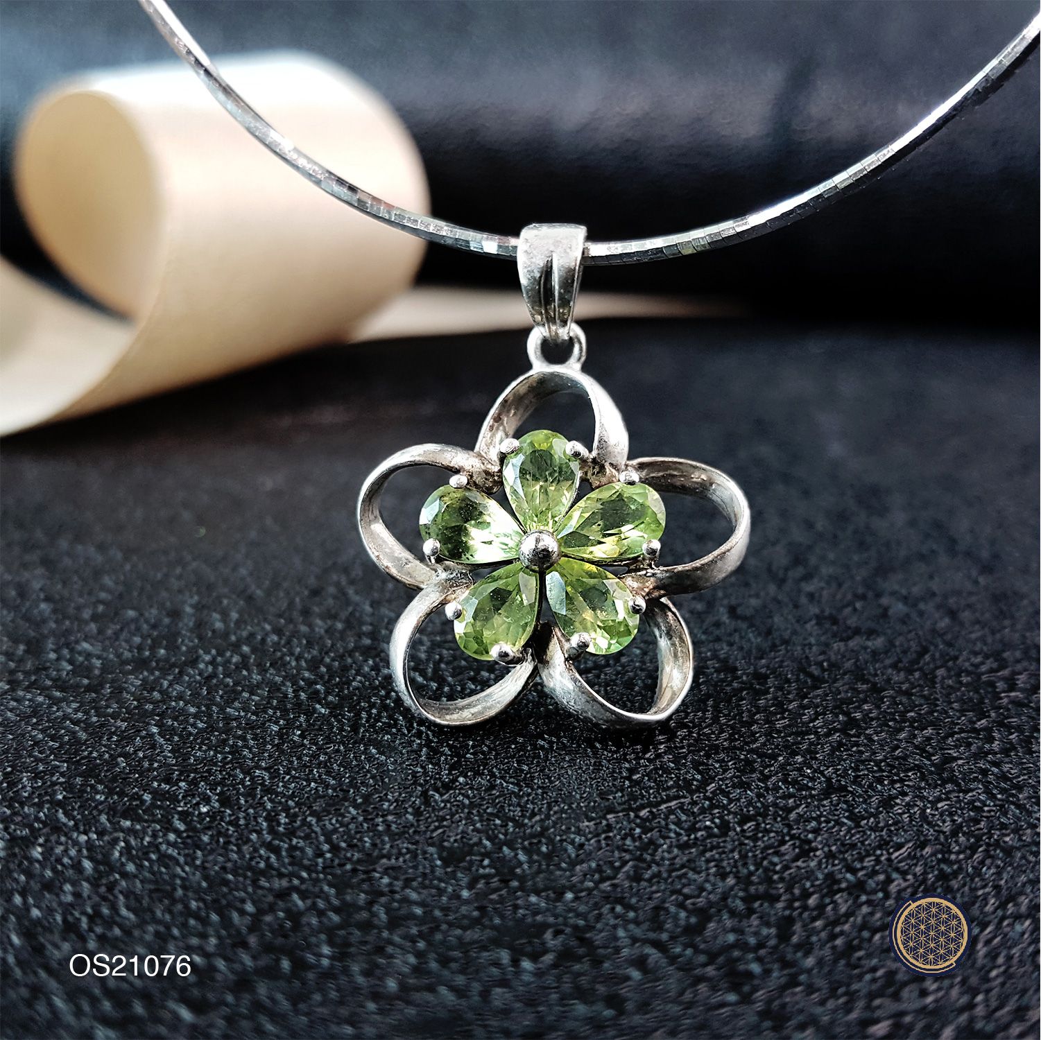 Peridot Flower Shape Pendant