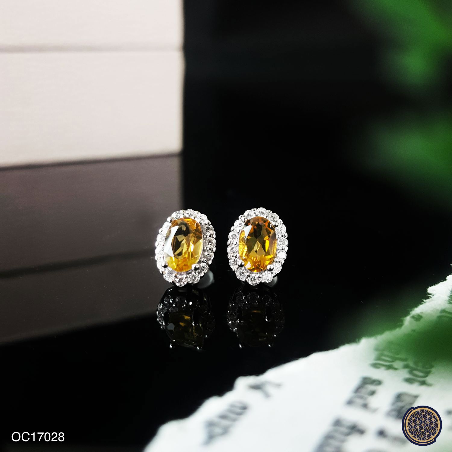 4mm x 6mm Citrine Oval Shape With Zircon Earring (925) 