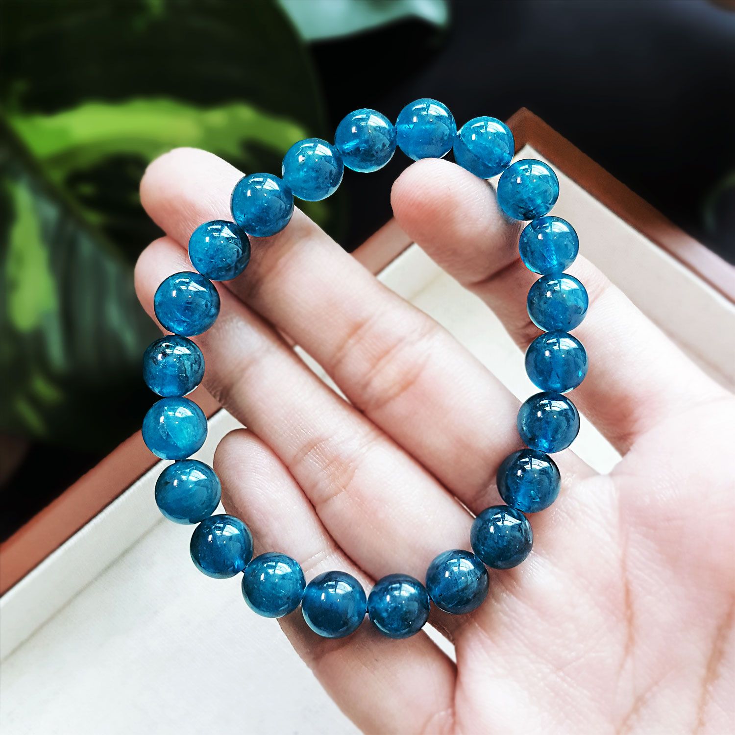 8-8.5mm High Grade Blue Apatite Bracelet