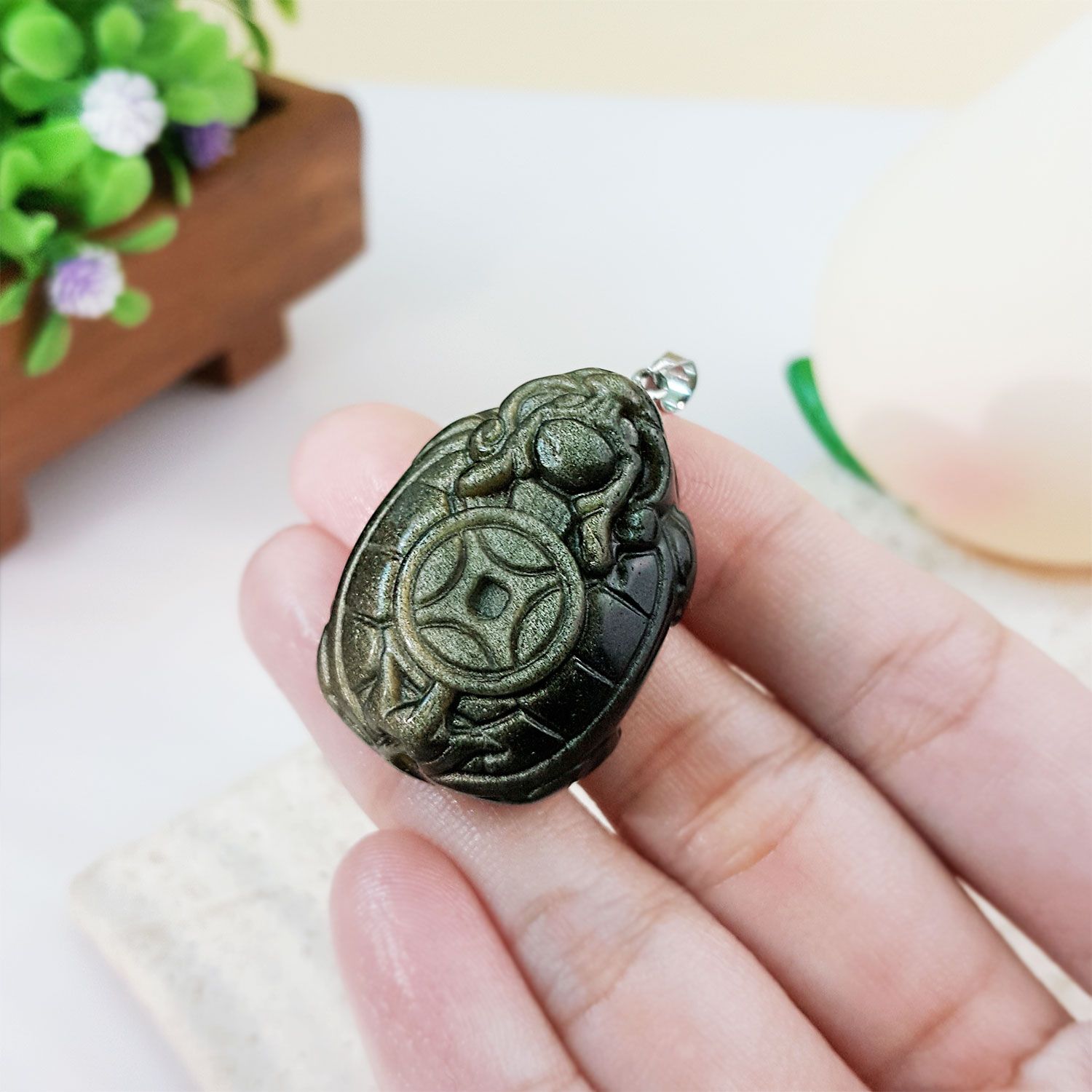 23mm x 32mm 金曜石龙龟吊坠