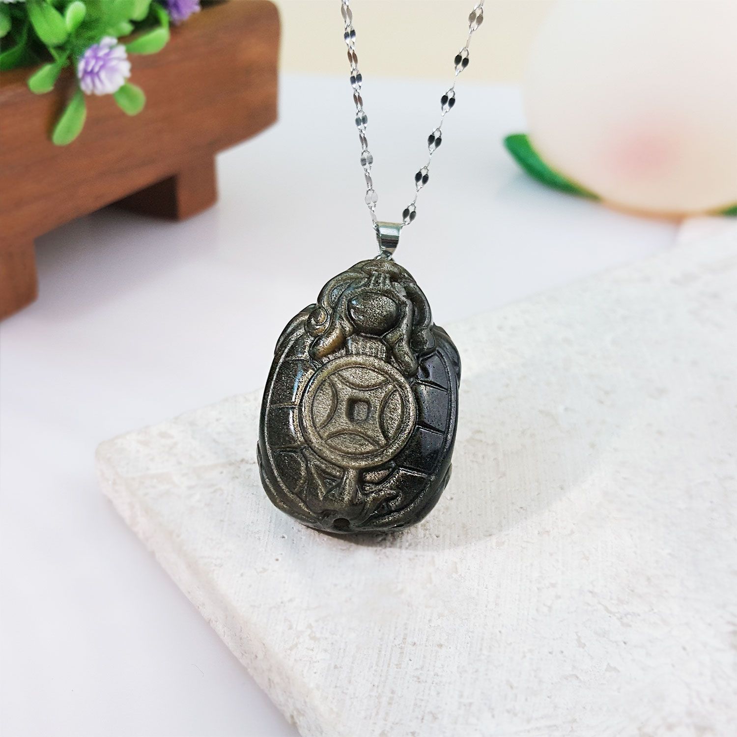 23mm x 32mm 金曜石龙龟吊坠
