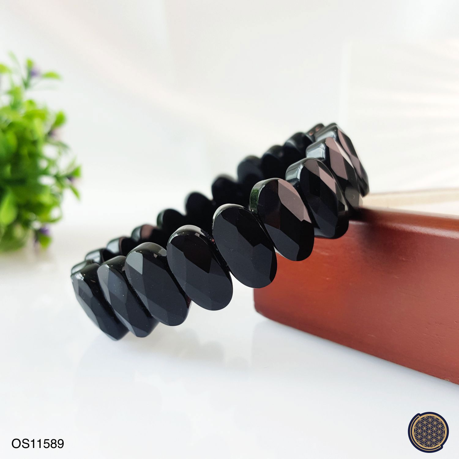 8.5mm x 15mm Onyx Flat Bracelet