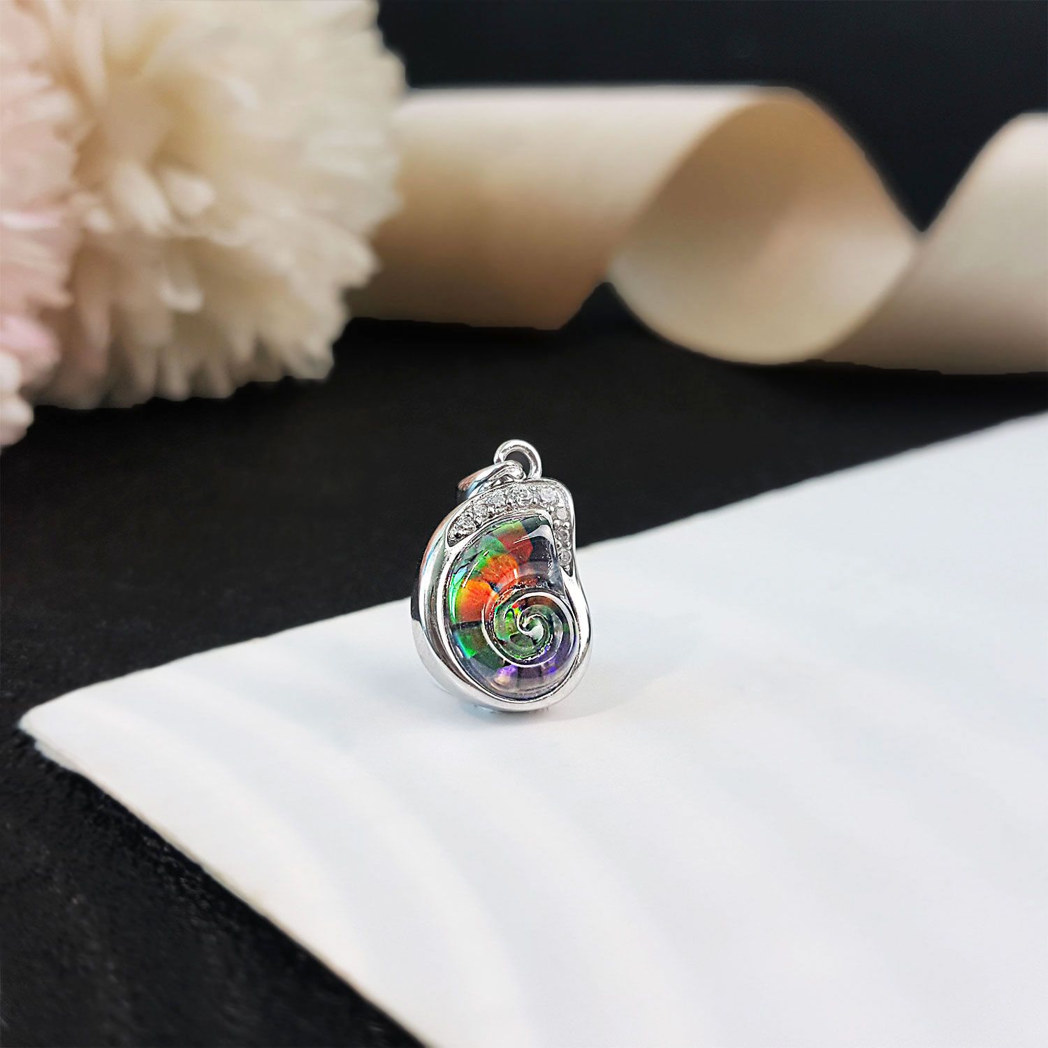 8X10mm 加拿大斑彩螺形顺色拼图吊坠