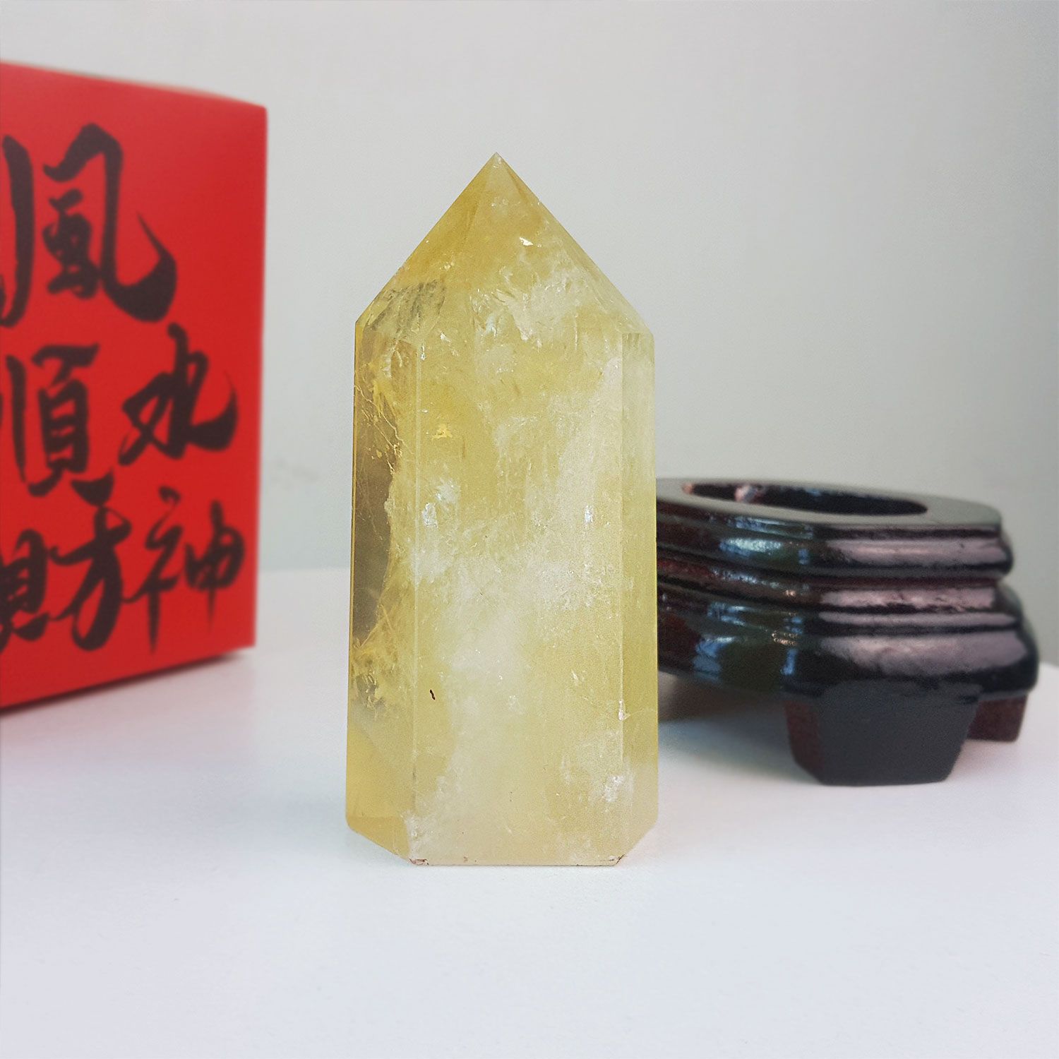 黄水晶柱搭配木座