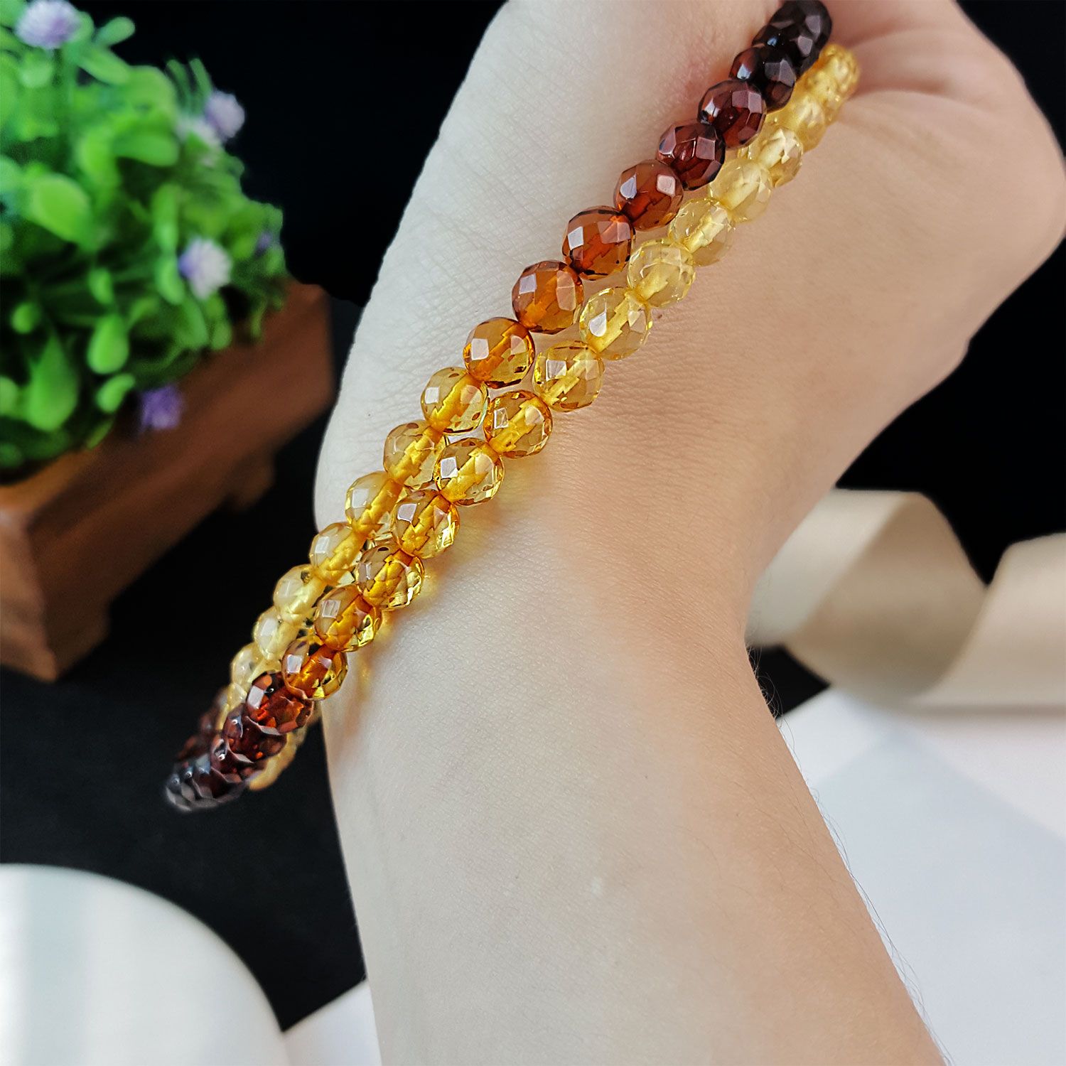 5-5.5mm 净体彩虹琥珀角度手串