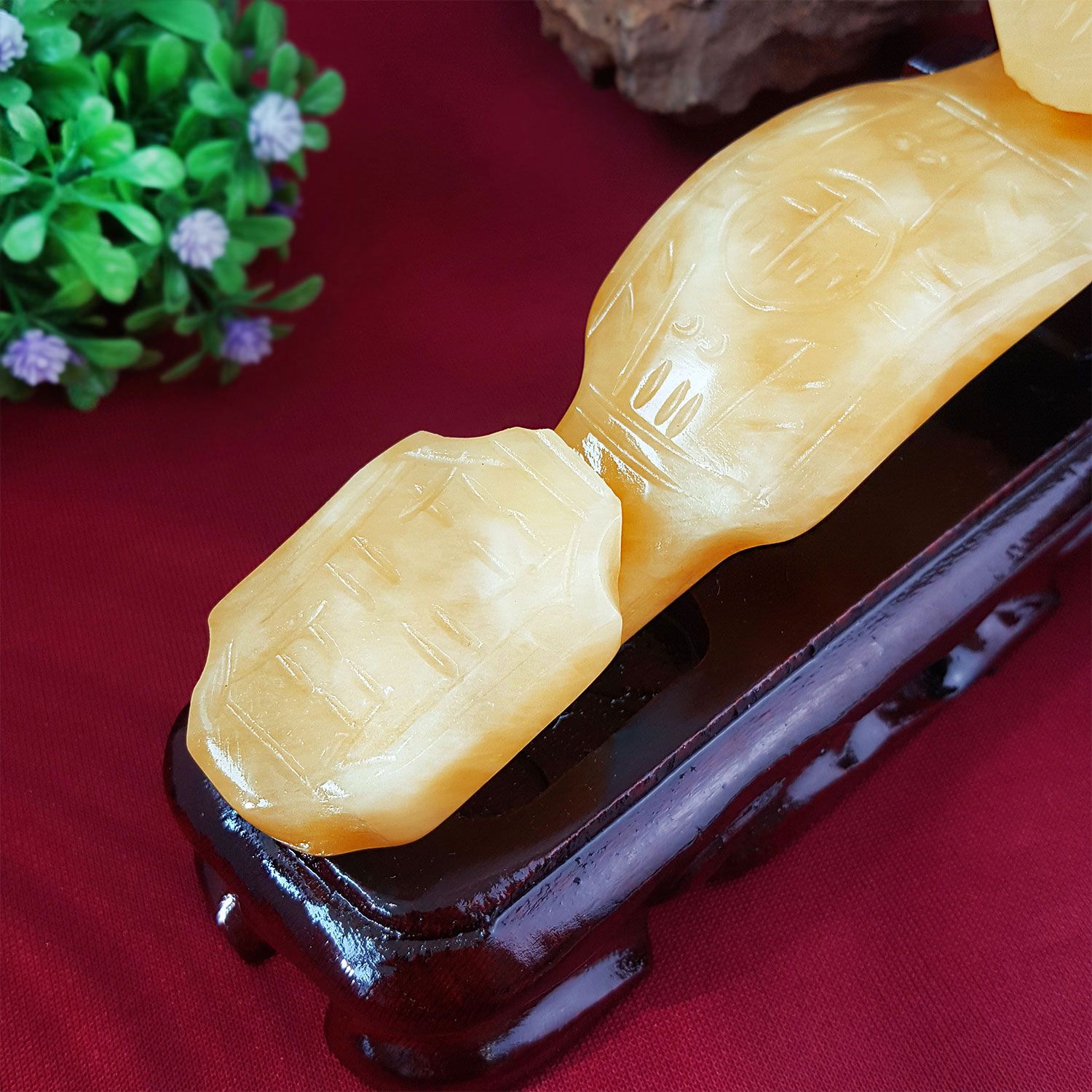 黄玉如意棒搭配木座 (17CM)