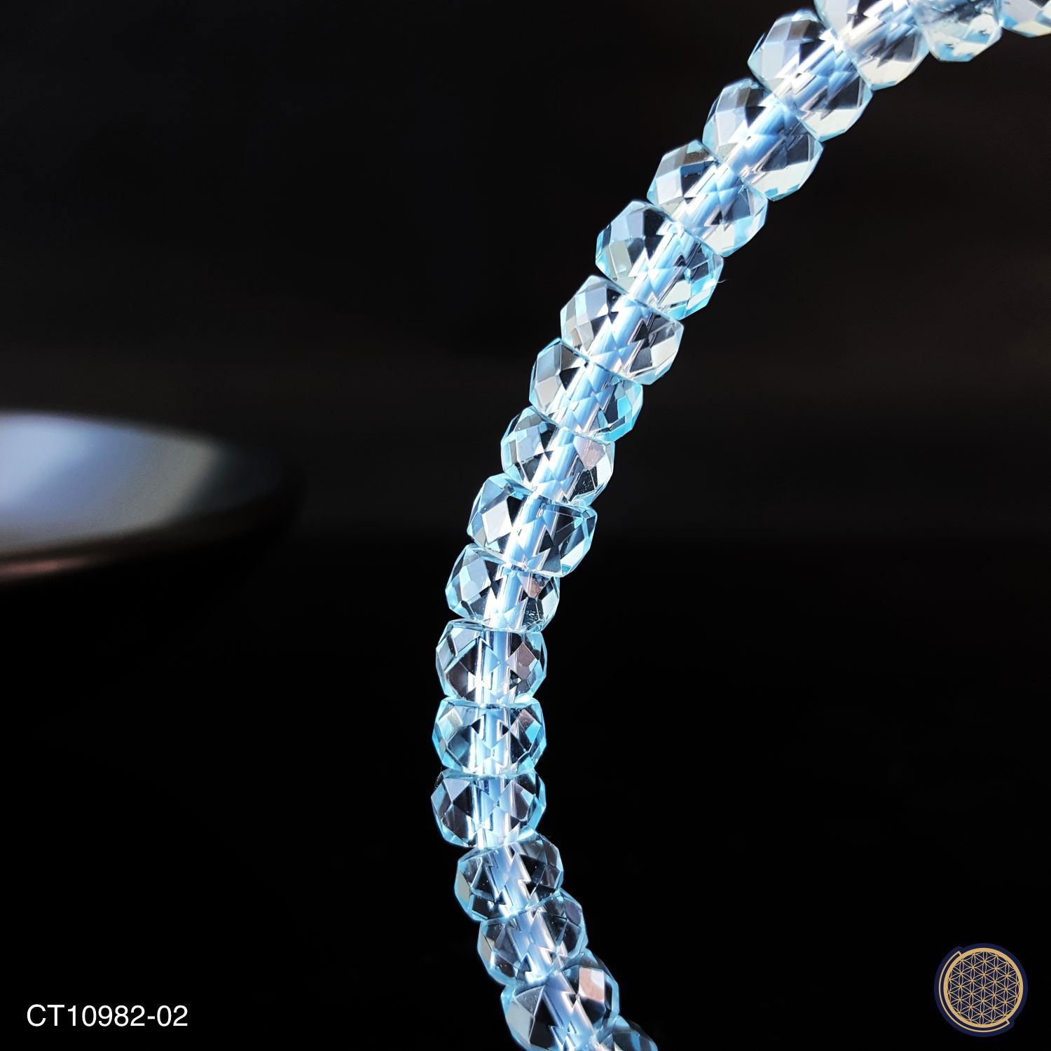 5.5mm 高级蓝托帕斯叠珠手链