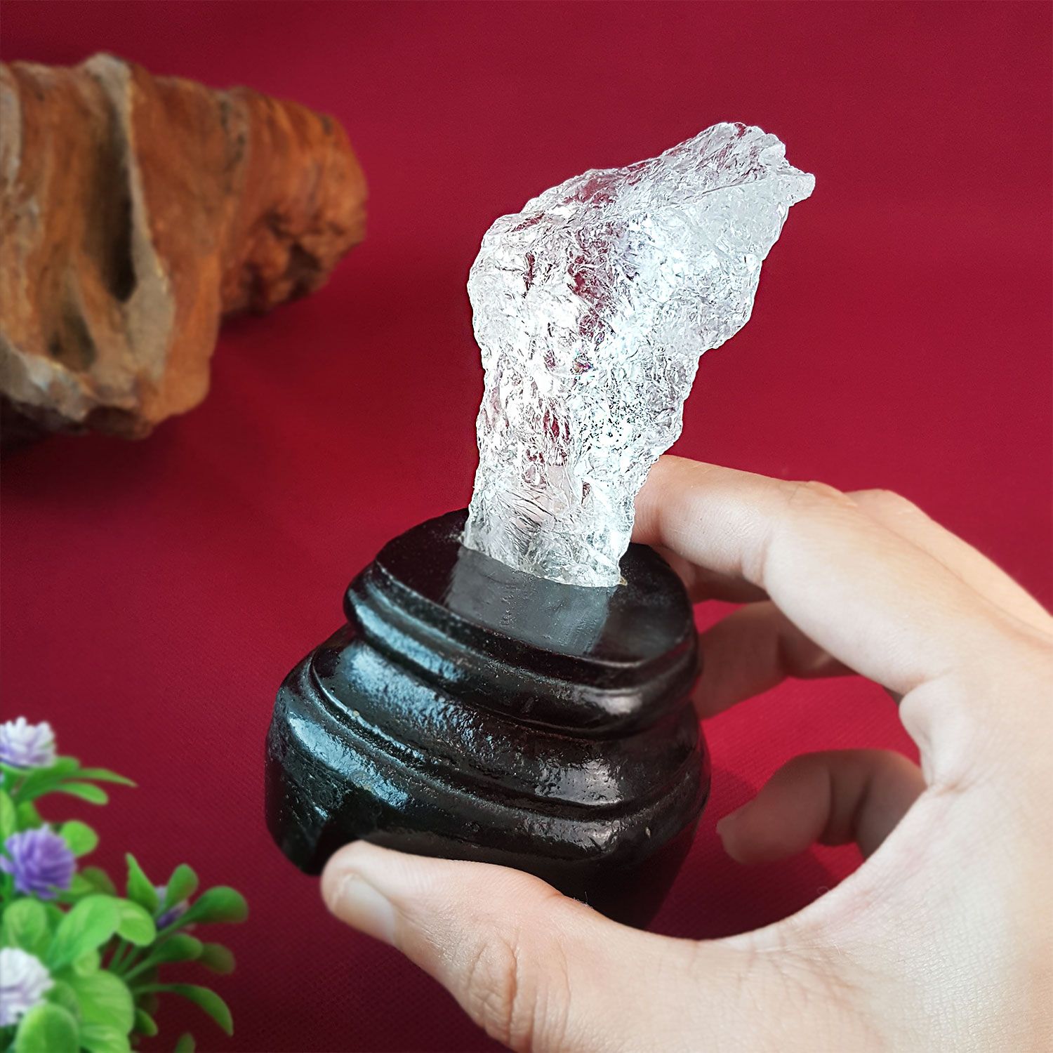 阿赛斯特莱水晶原石搭配木座