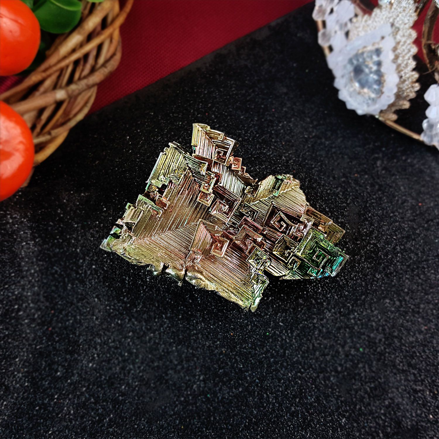 60mm x 42mm 铋晶摆件