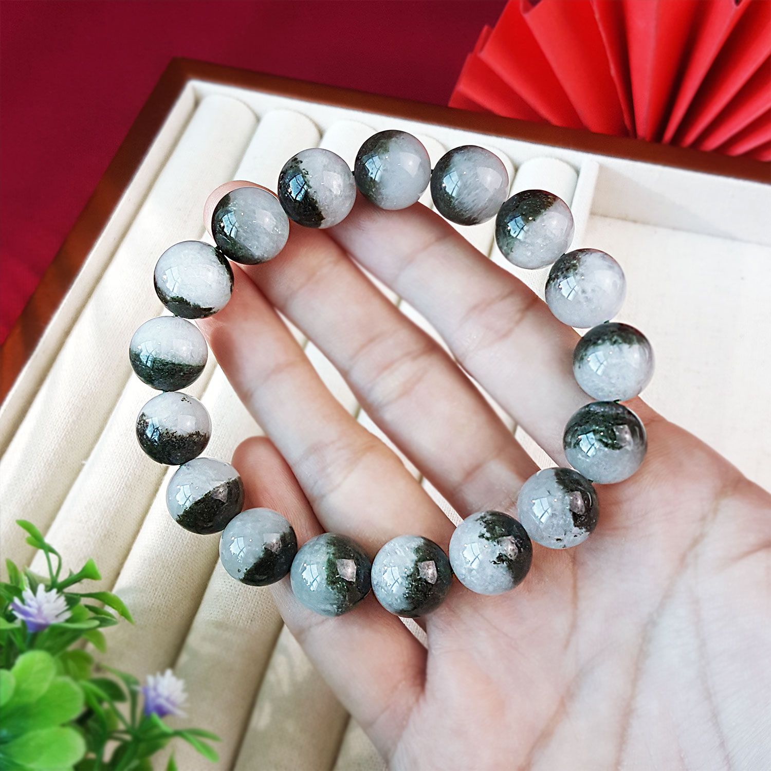 12-12.5mm 乳白聚宝盆绿幽灵手链