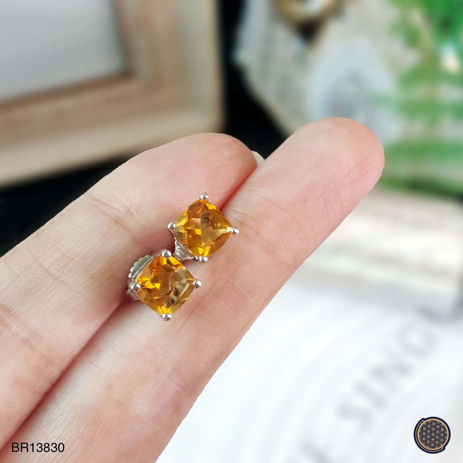 6mm x 6mm 黄水晶透体四方形镀白金耳环