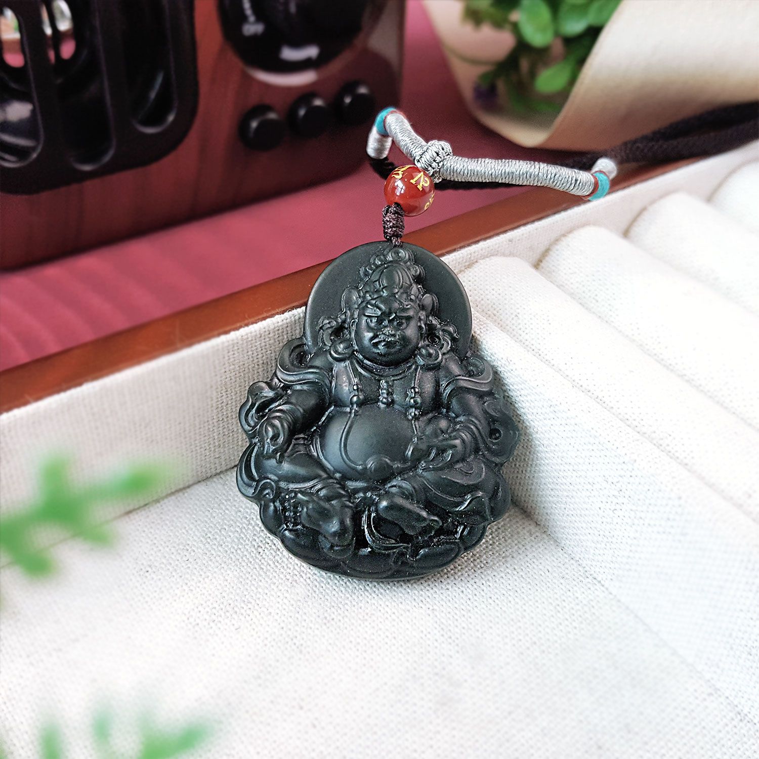 新疆玉黄财神套链
