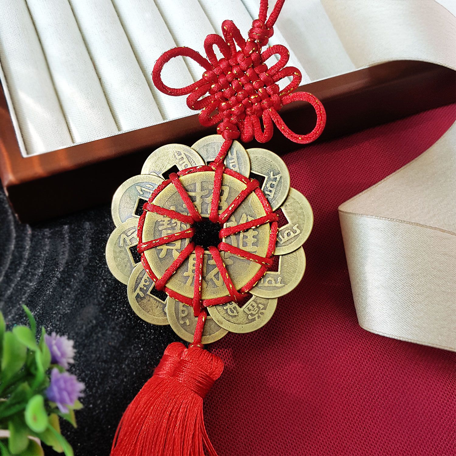 十帝铜钱吊饰 - 红色蝴蝶结