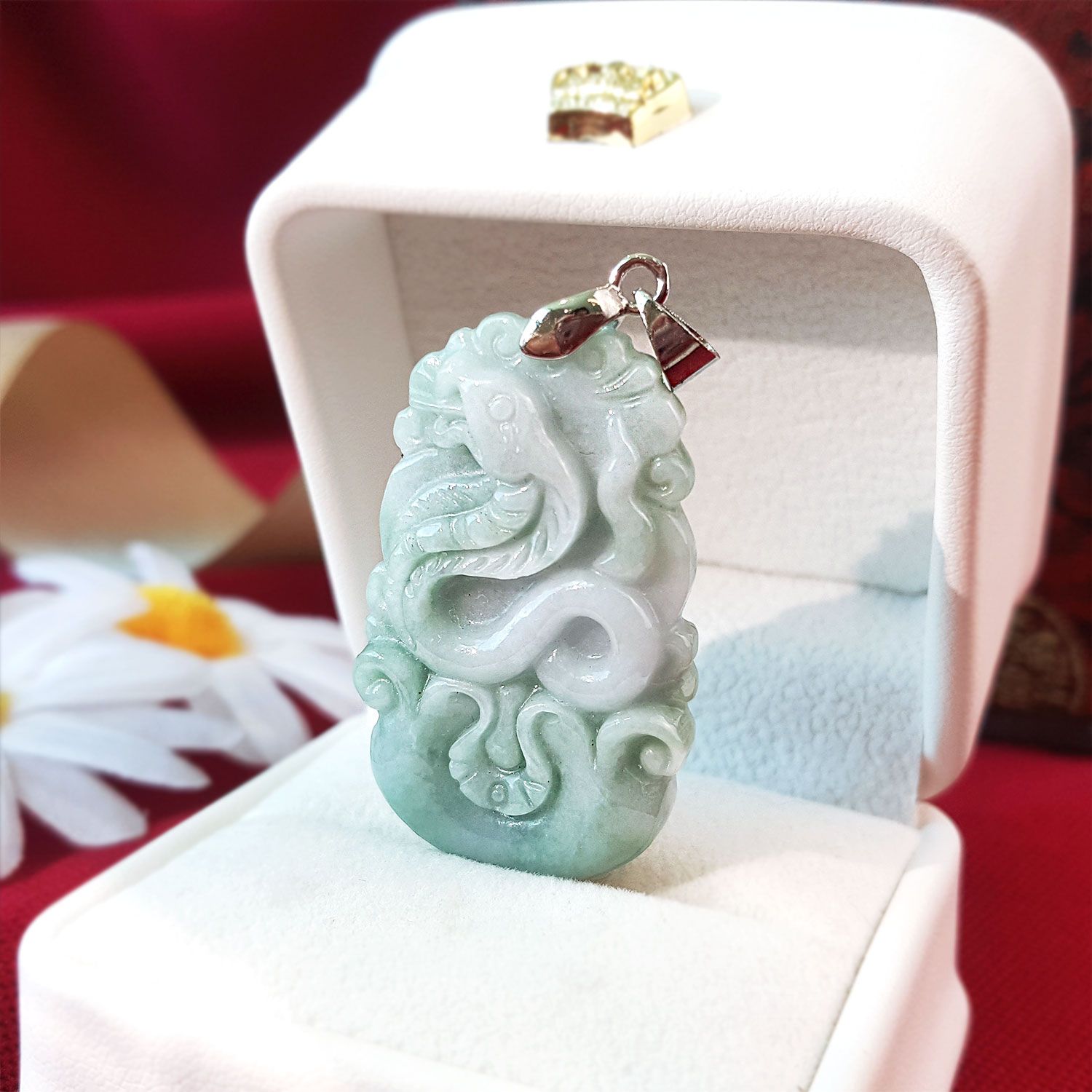 24mm x 50mm 油青玉十二生肖吊坠-蛇