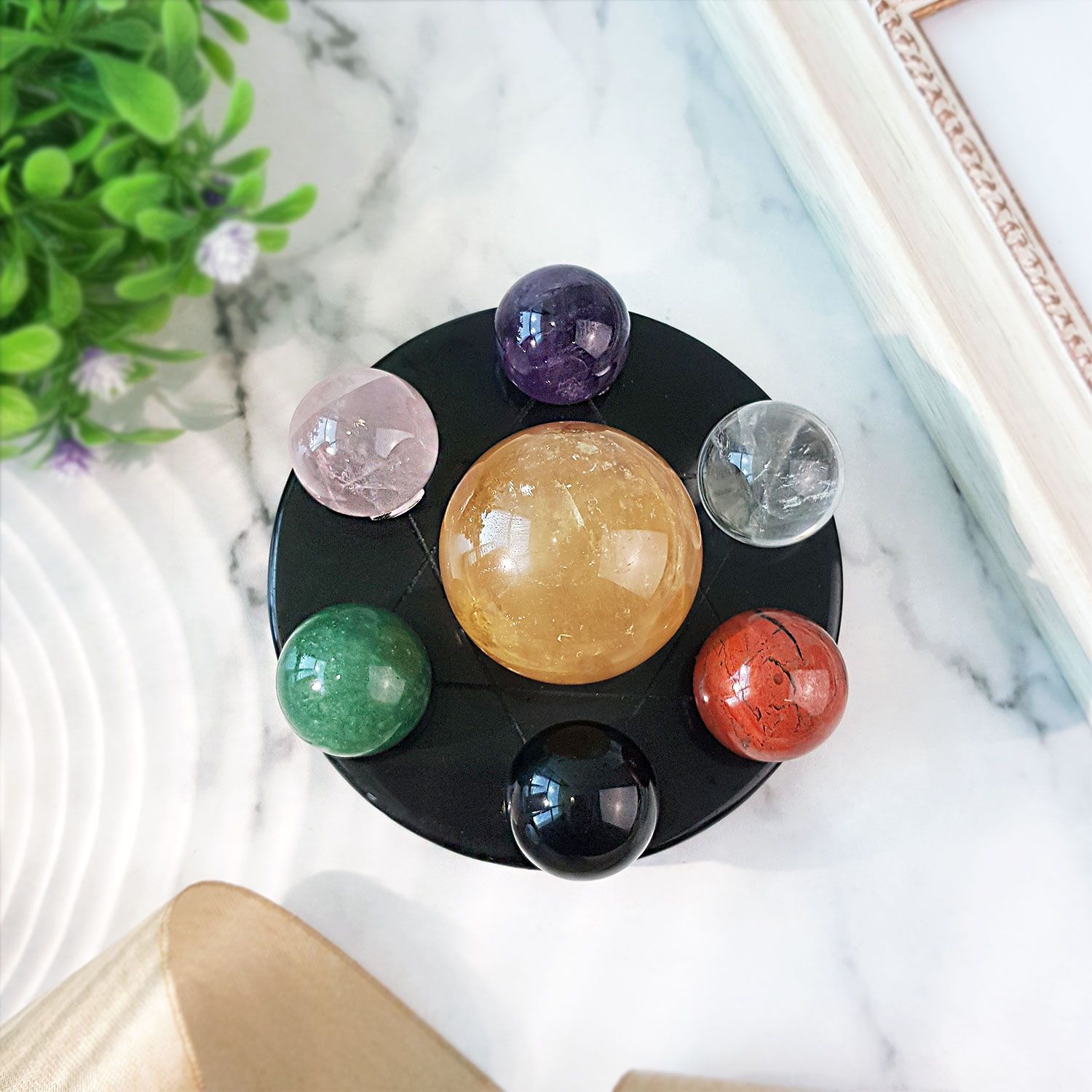 七彩七星阵搭配黑曜石底盘 (8CM)