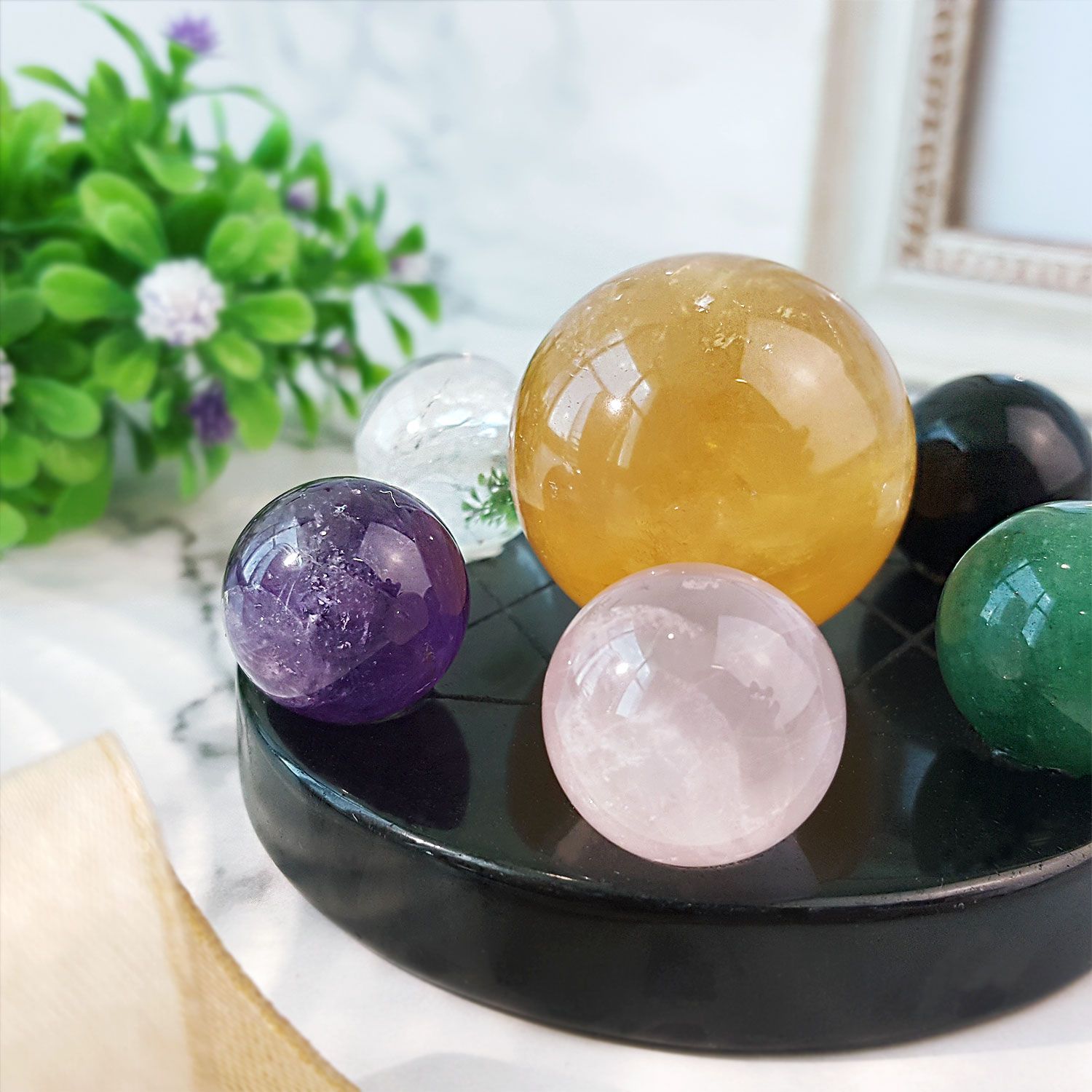 七彩七星阵搭配黑曜石底盘 (8CM)
