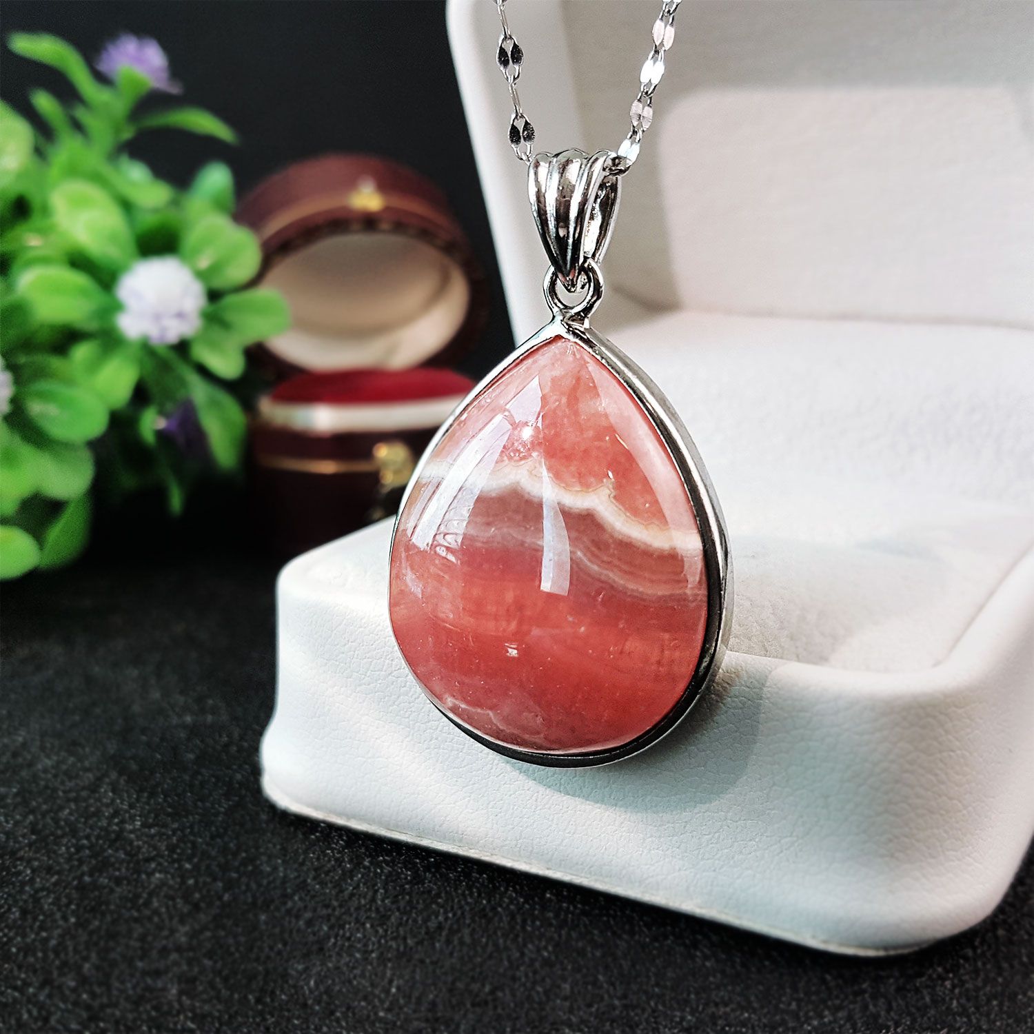 高级红纹石水滴形吊坠 (925)