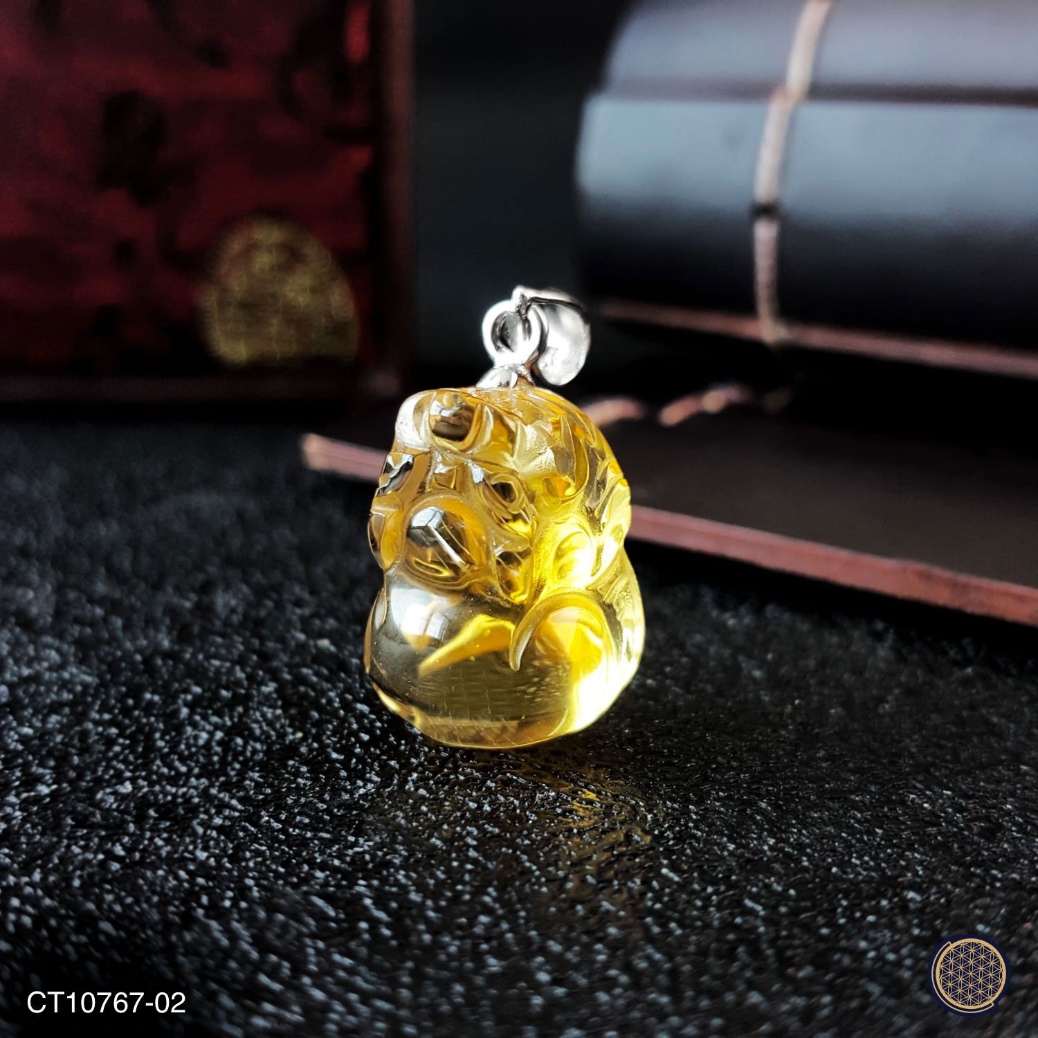 14mm x 27mm 高级黄水晶貔貅纯银吊坠