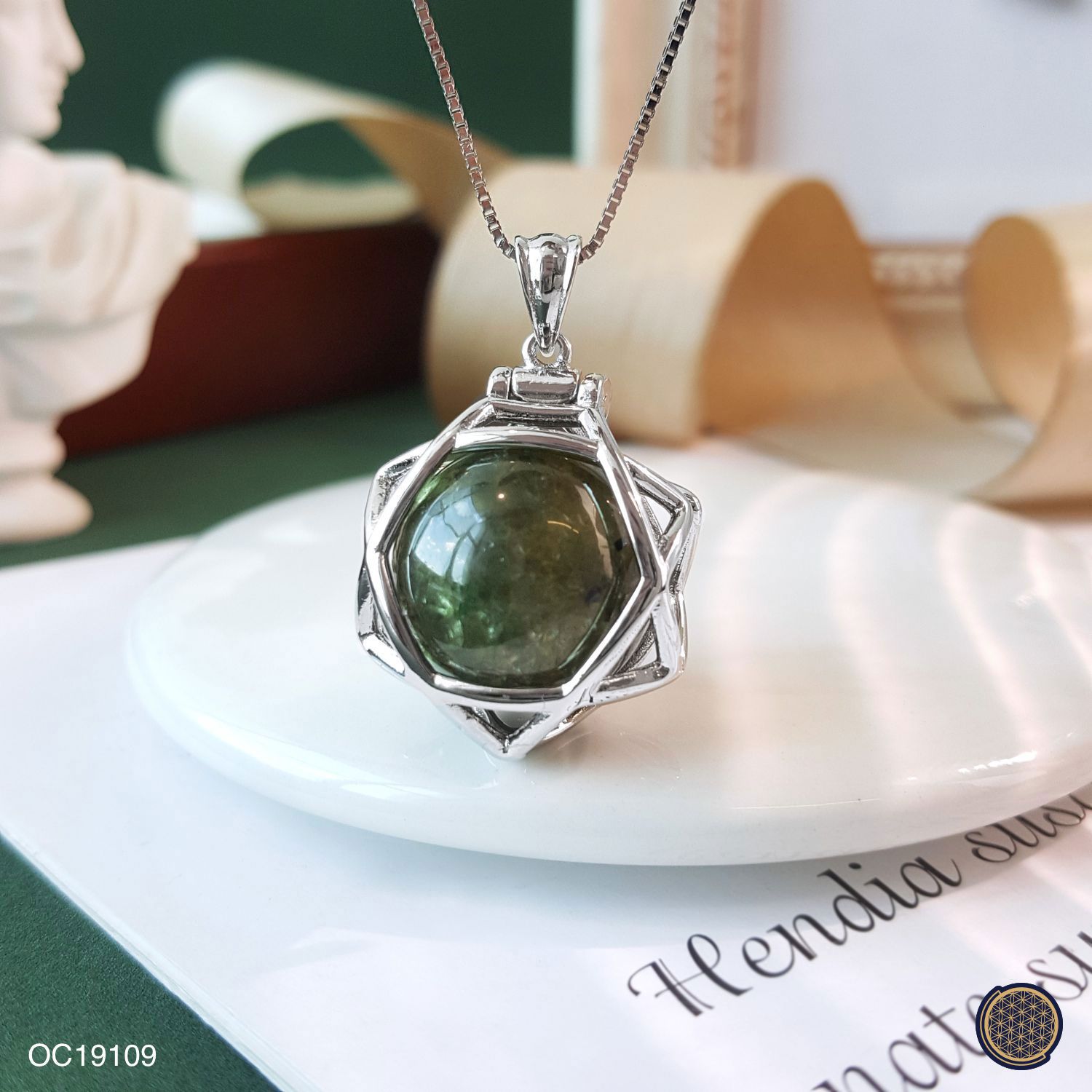 16mm Peridot Star Pendant