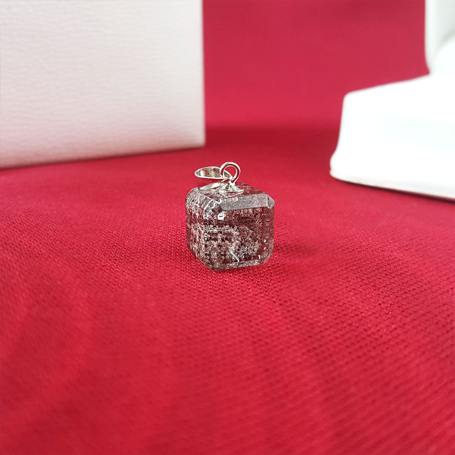 12mm 幽灵方糖吊坠 (925镶嵌)