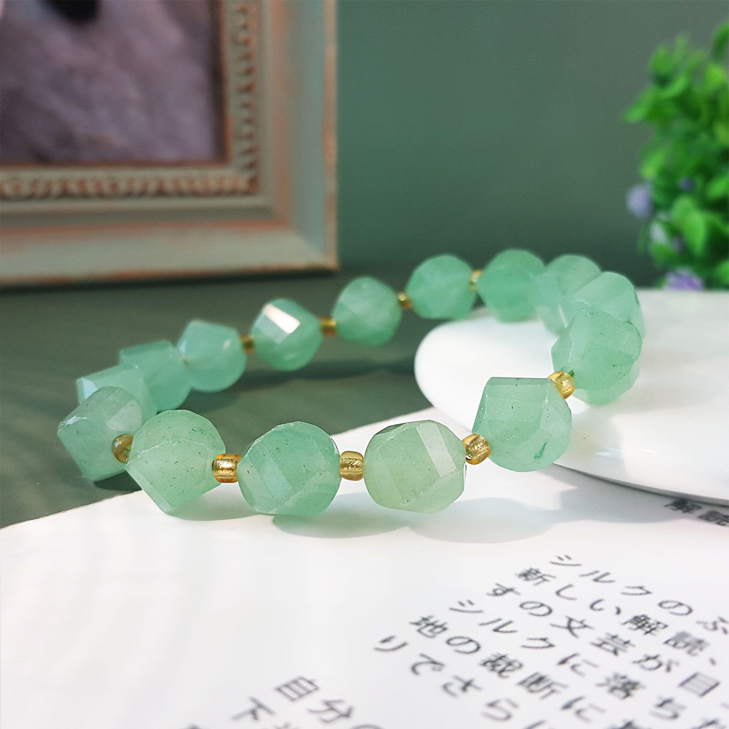 10mm 东陵玉多面切割手链