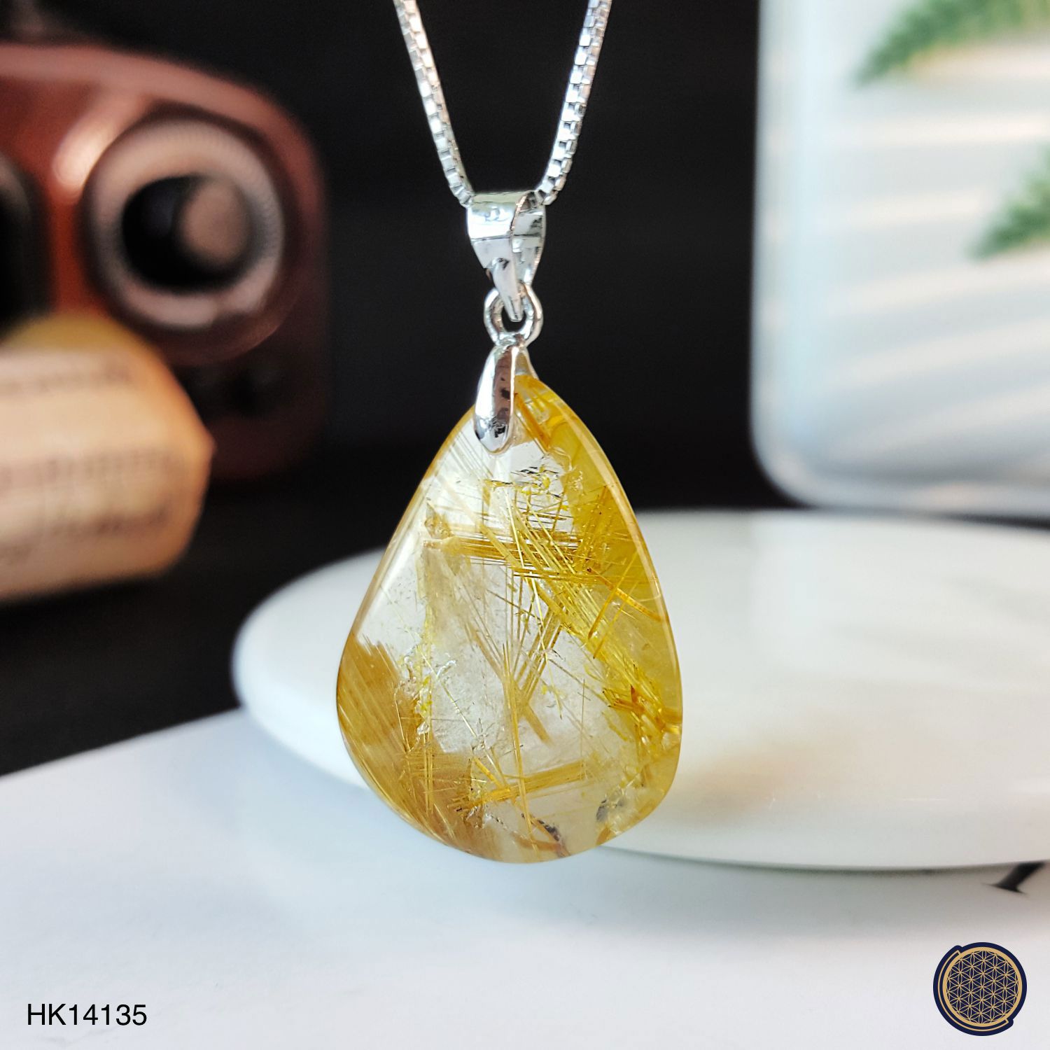 20mm x 34mm 金钛晶吊坠