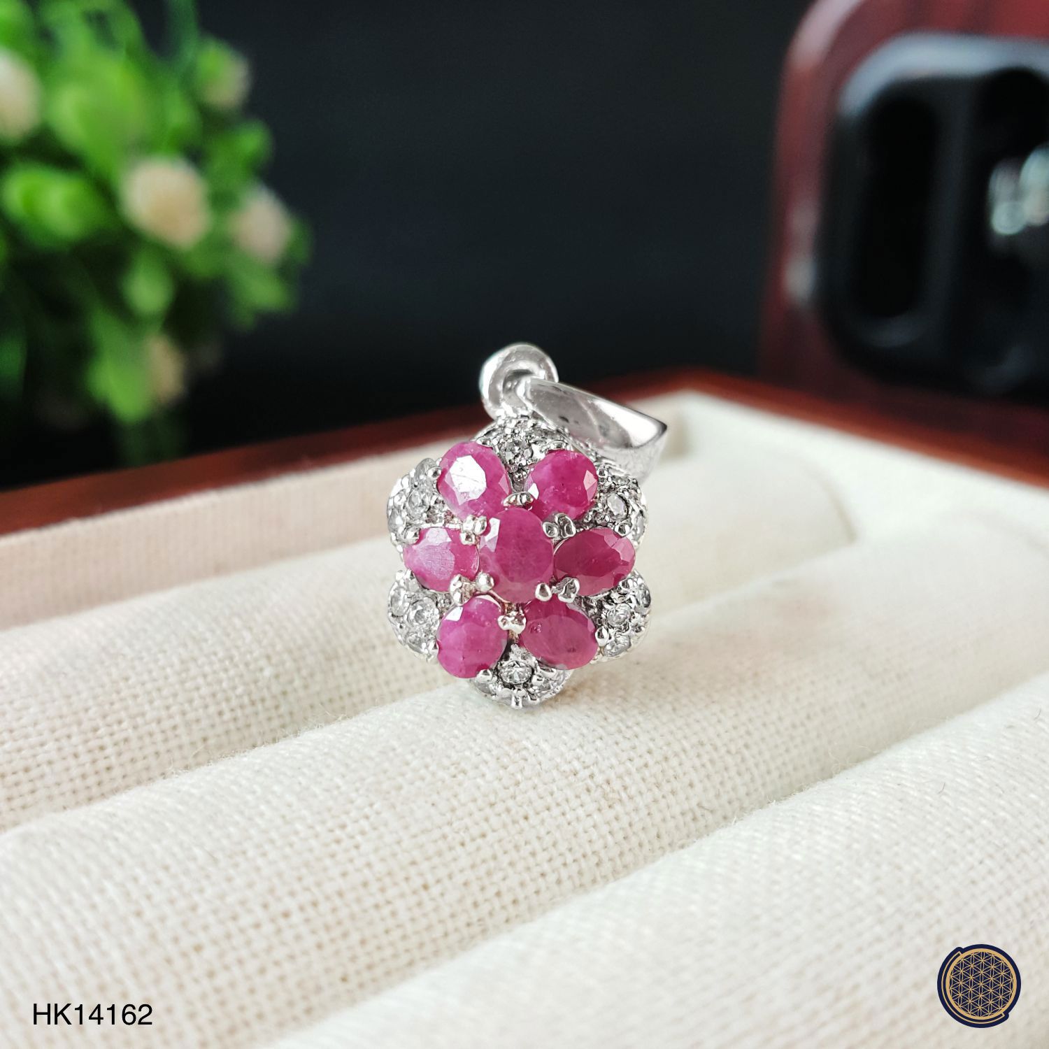 12.5mm x 23mm 高级红宝石花式纯银吊坠