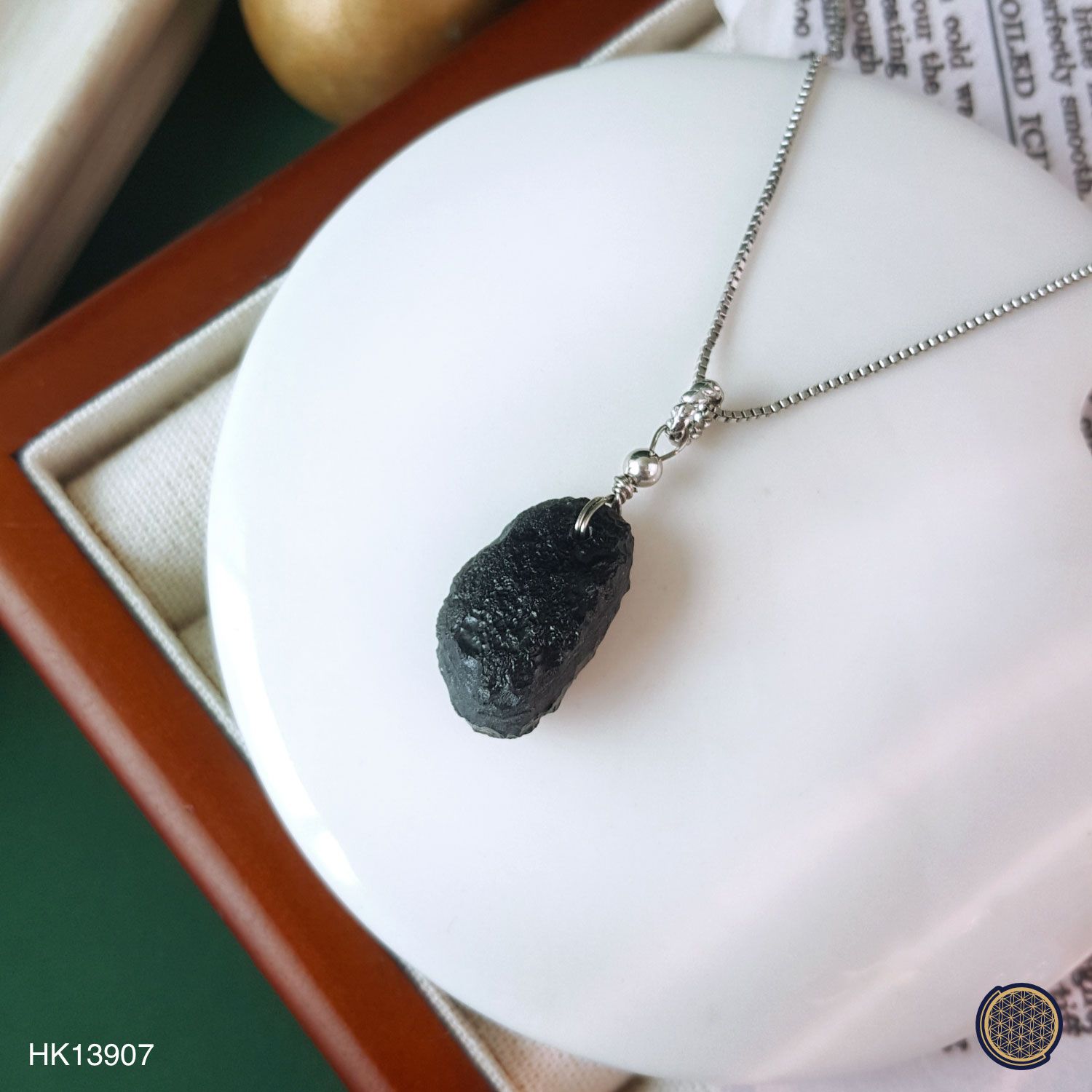 黑陨石原石吊坠
