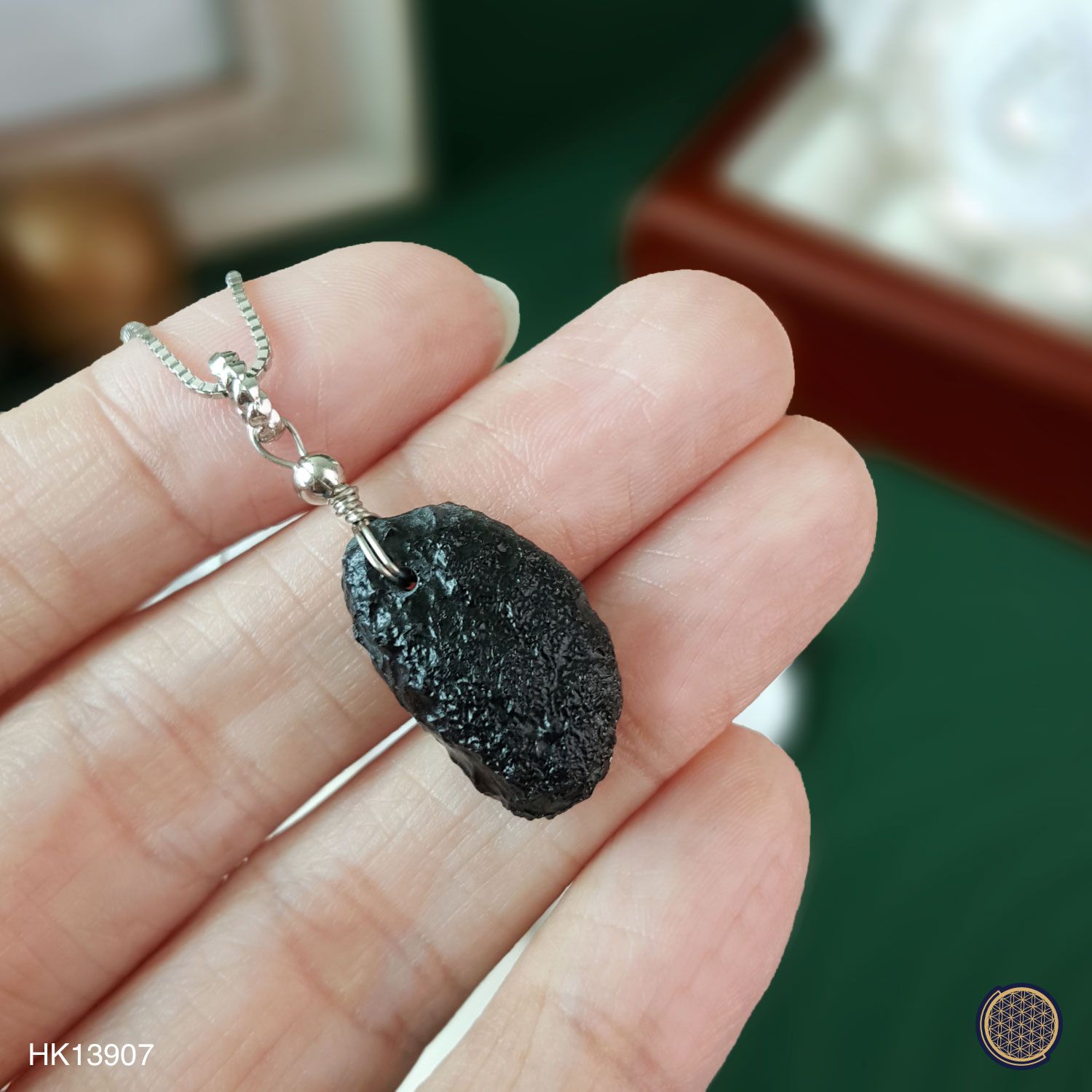 黑陨石原石吊坠