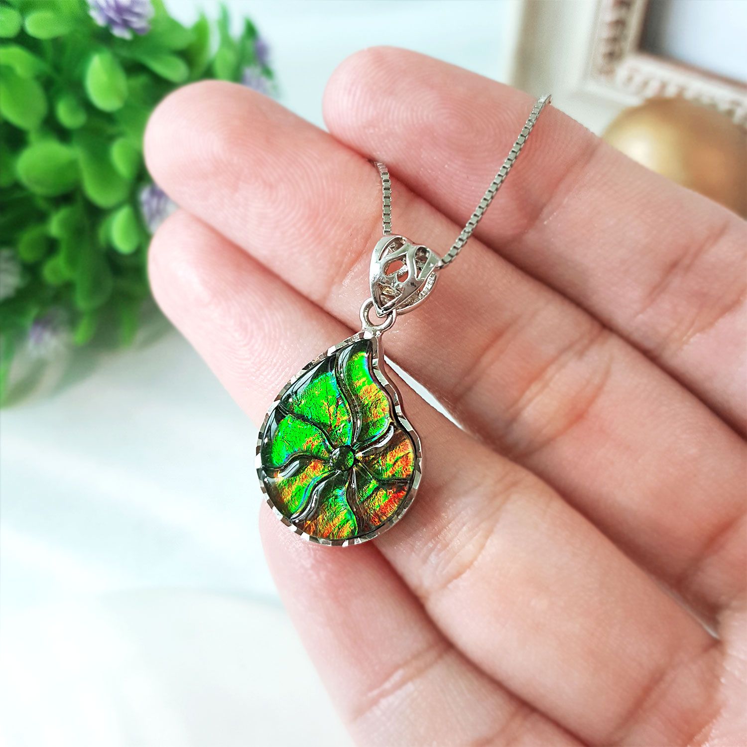 14mm x 18mm 加拿大斑彩整片式螺形吊坠 (925镶嵌)