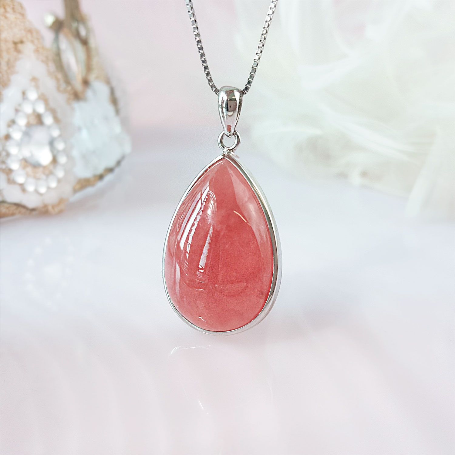 18mm x 35mm 顶级阿根廷红纹石水滴形吊坠