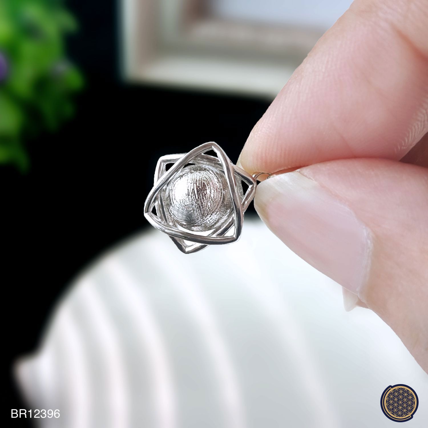 8mm 天铁幸运星吊坠 - 白金色