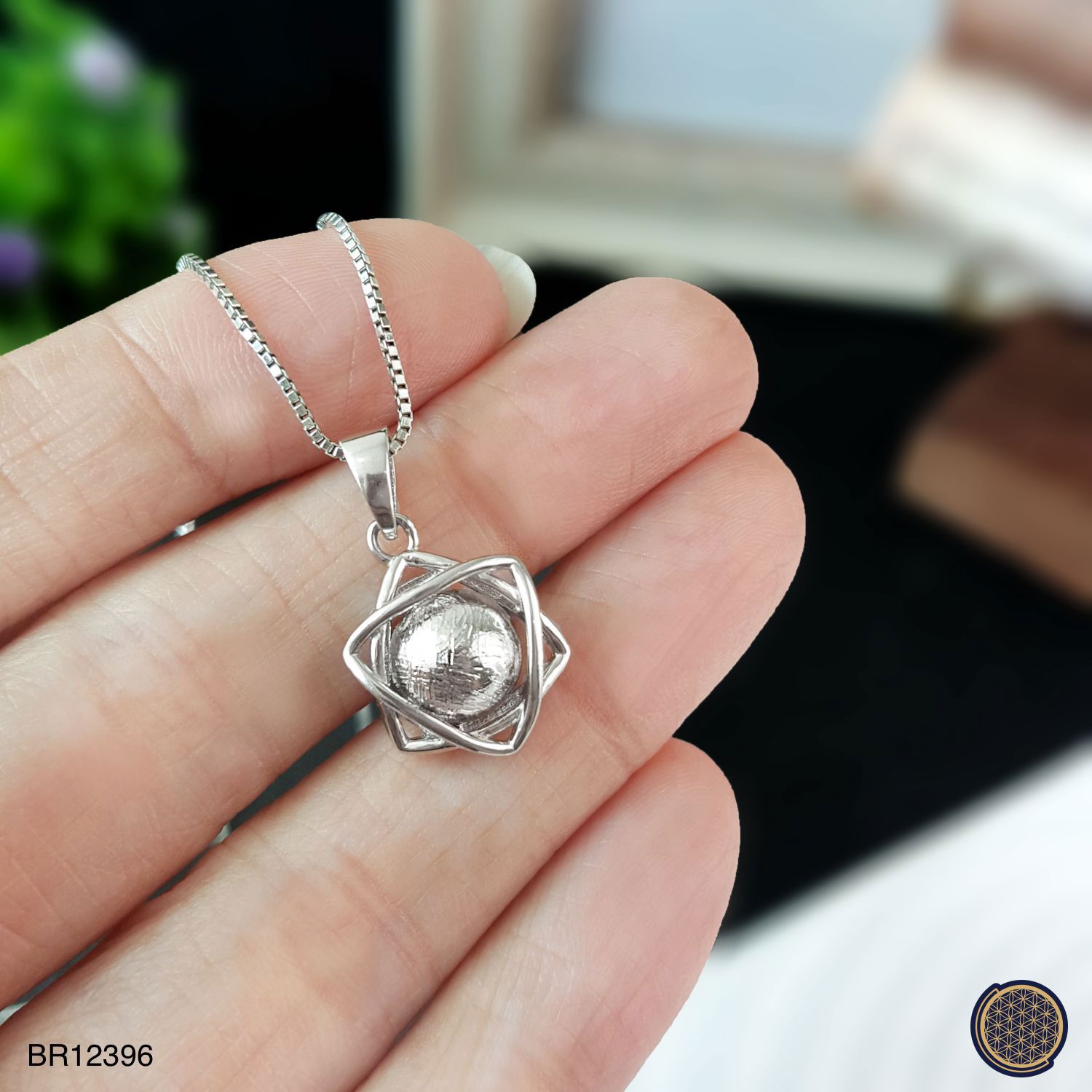 8mm 天铁幸运星吊坠 - 白金色