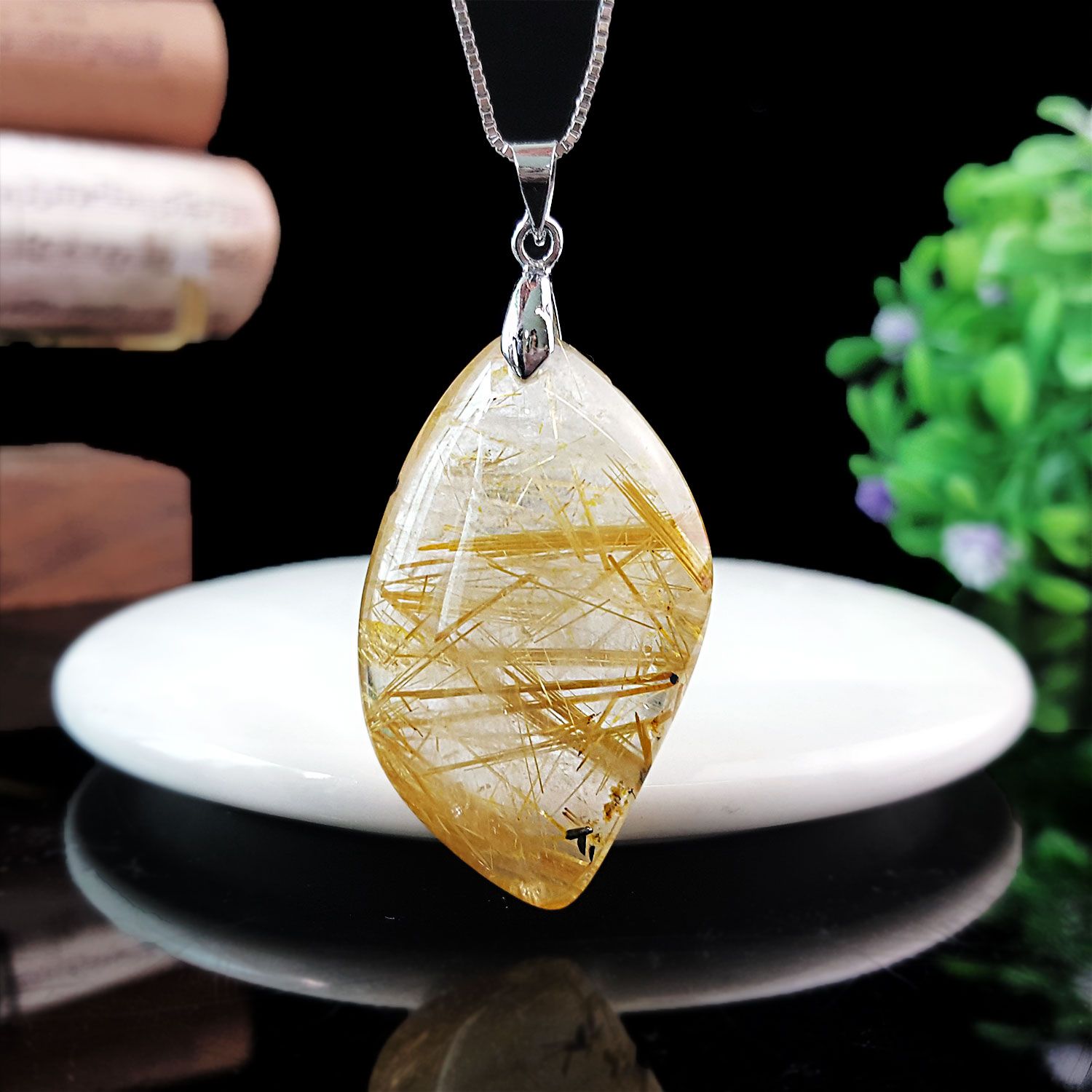 20mm x 34mm 金钛晶吊坠