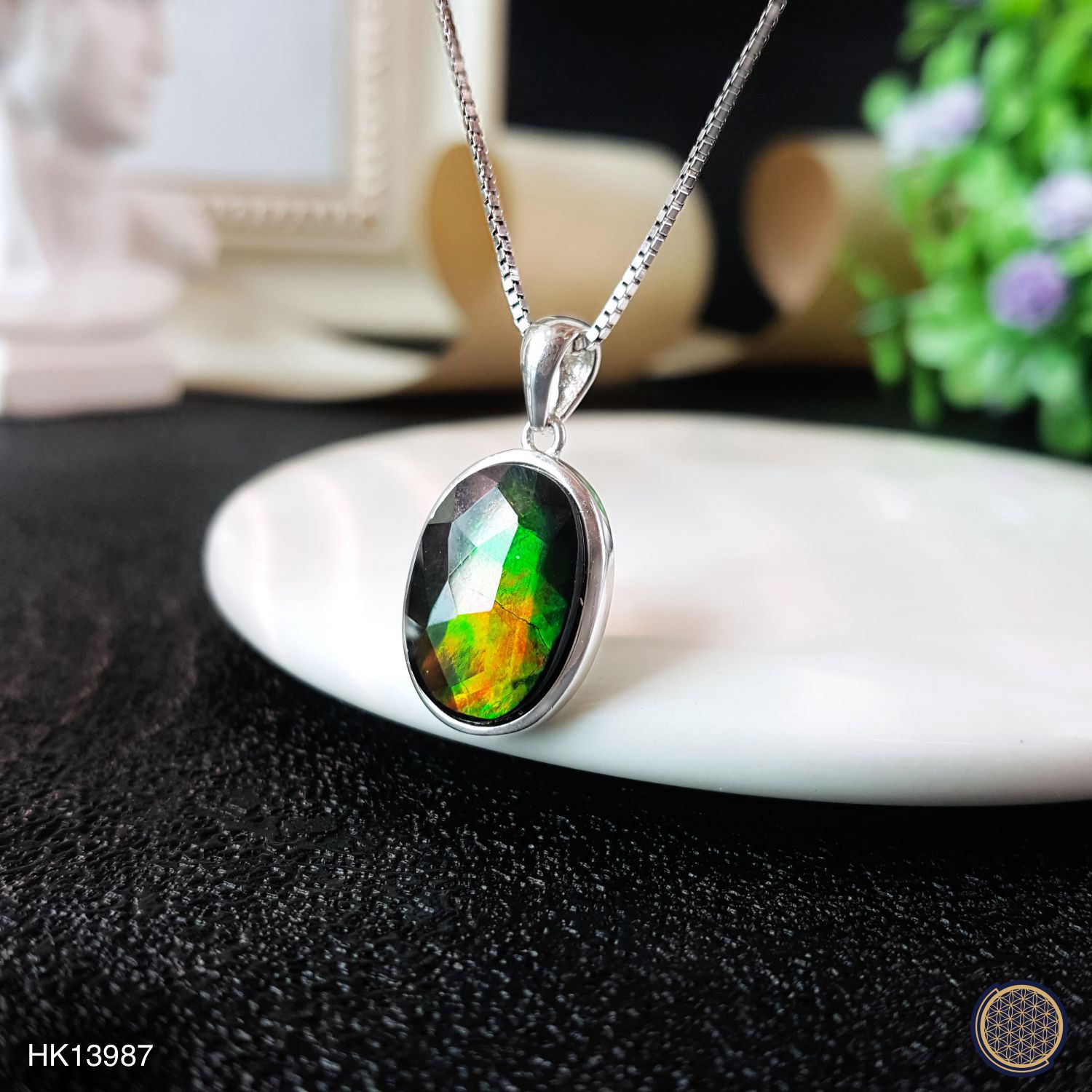 10mm x 14mm Canada Ammolite  Oval Pendant (925) 
