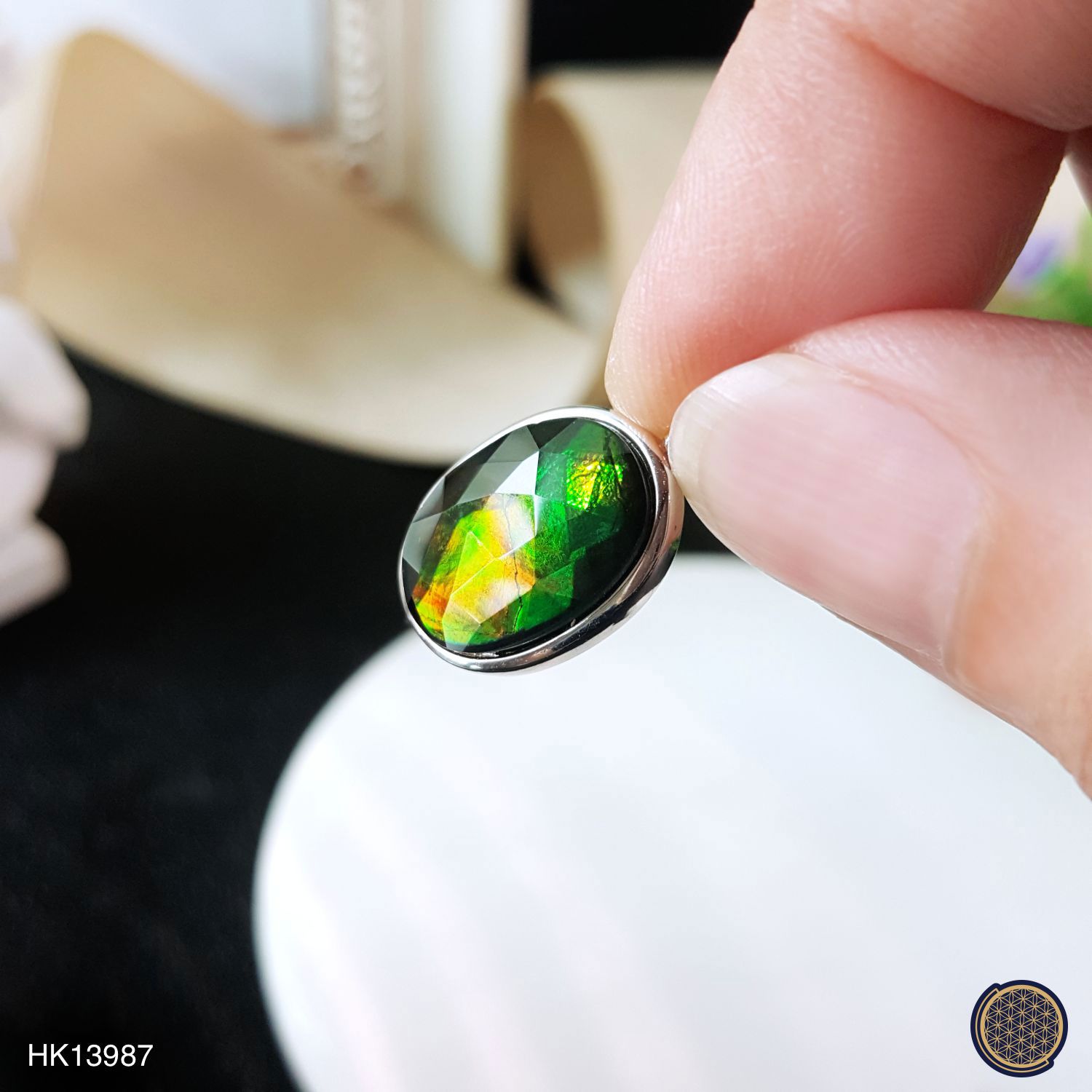 10mm x 14mm Canada Ammolite  Oval Pendant (925) 