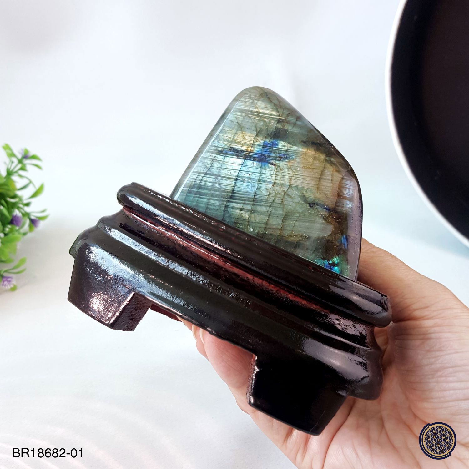 彩虹光拉长石原矿搭配木座