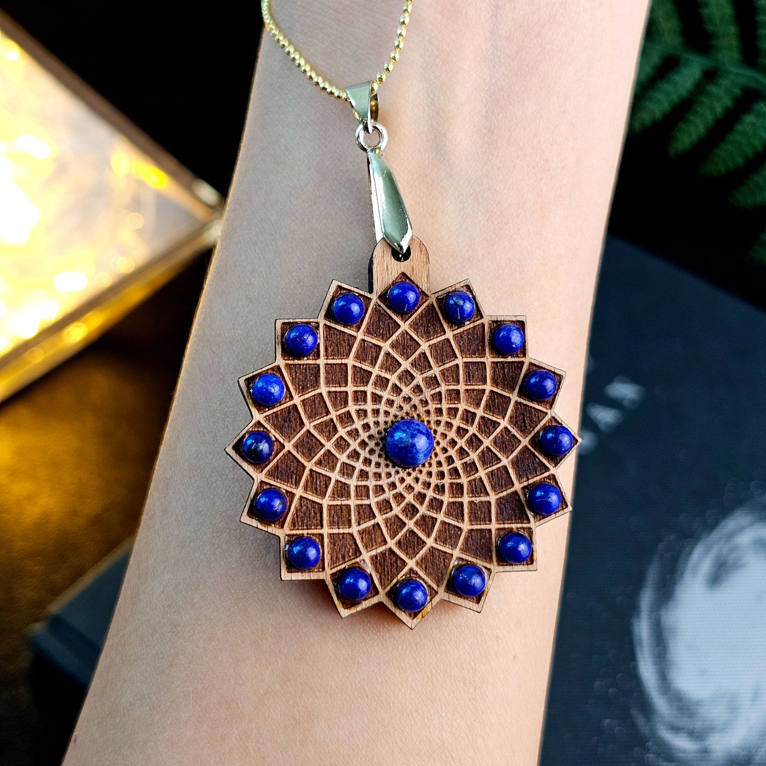 青金石生命的莲花神圣几何吊坠