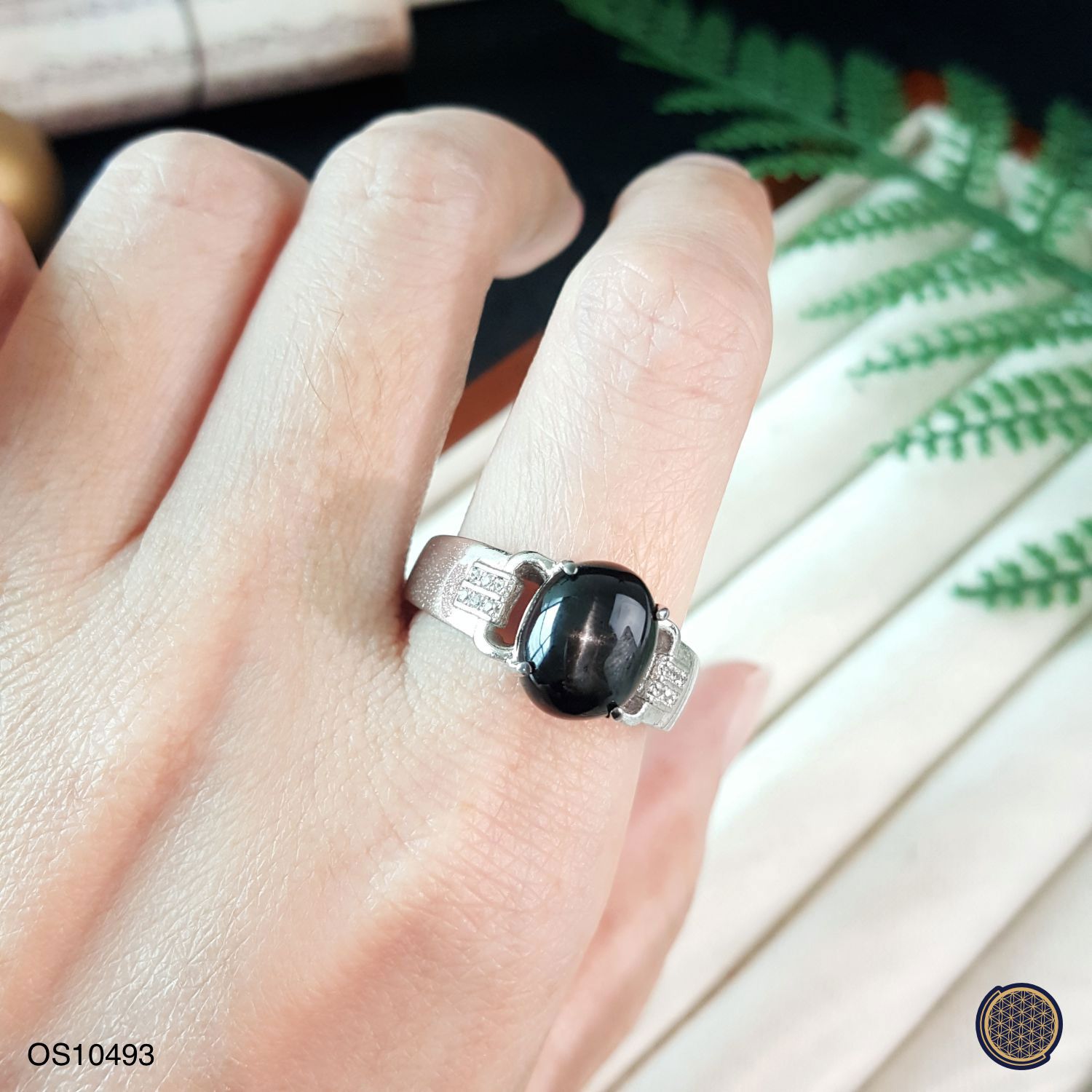 黑星石戒指