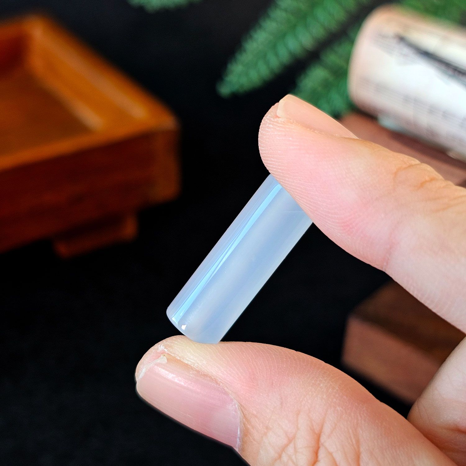 蓝玉髓圆柱形配件