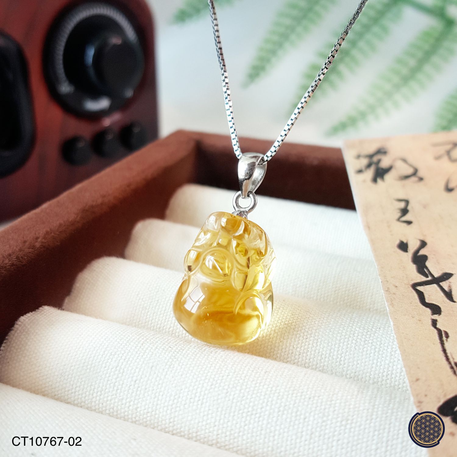 14mm x 27mm 高级黄水晶貔貅纯银吊坠