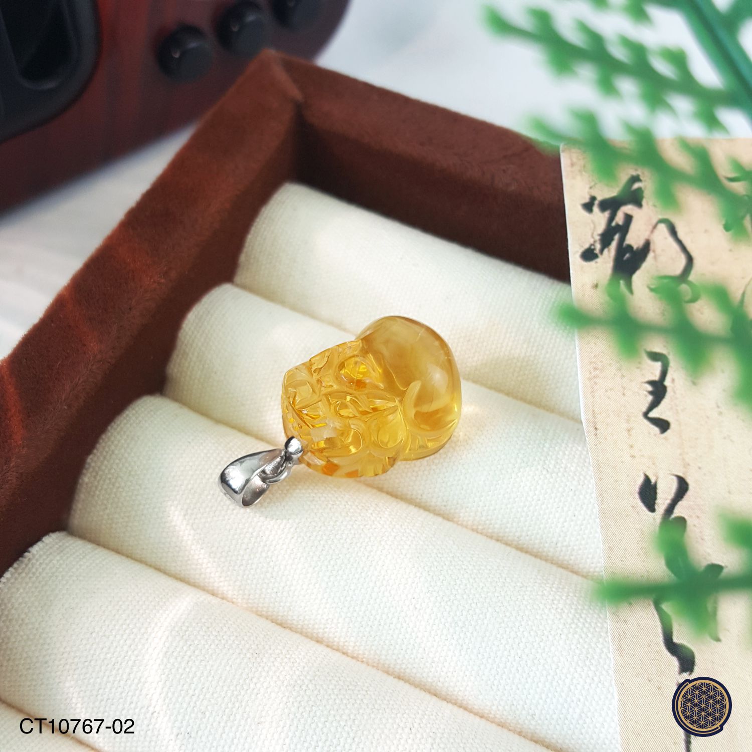 14mm x 27mm 高级黄水晶貔貅纯银吊坠