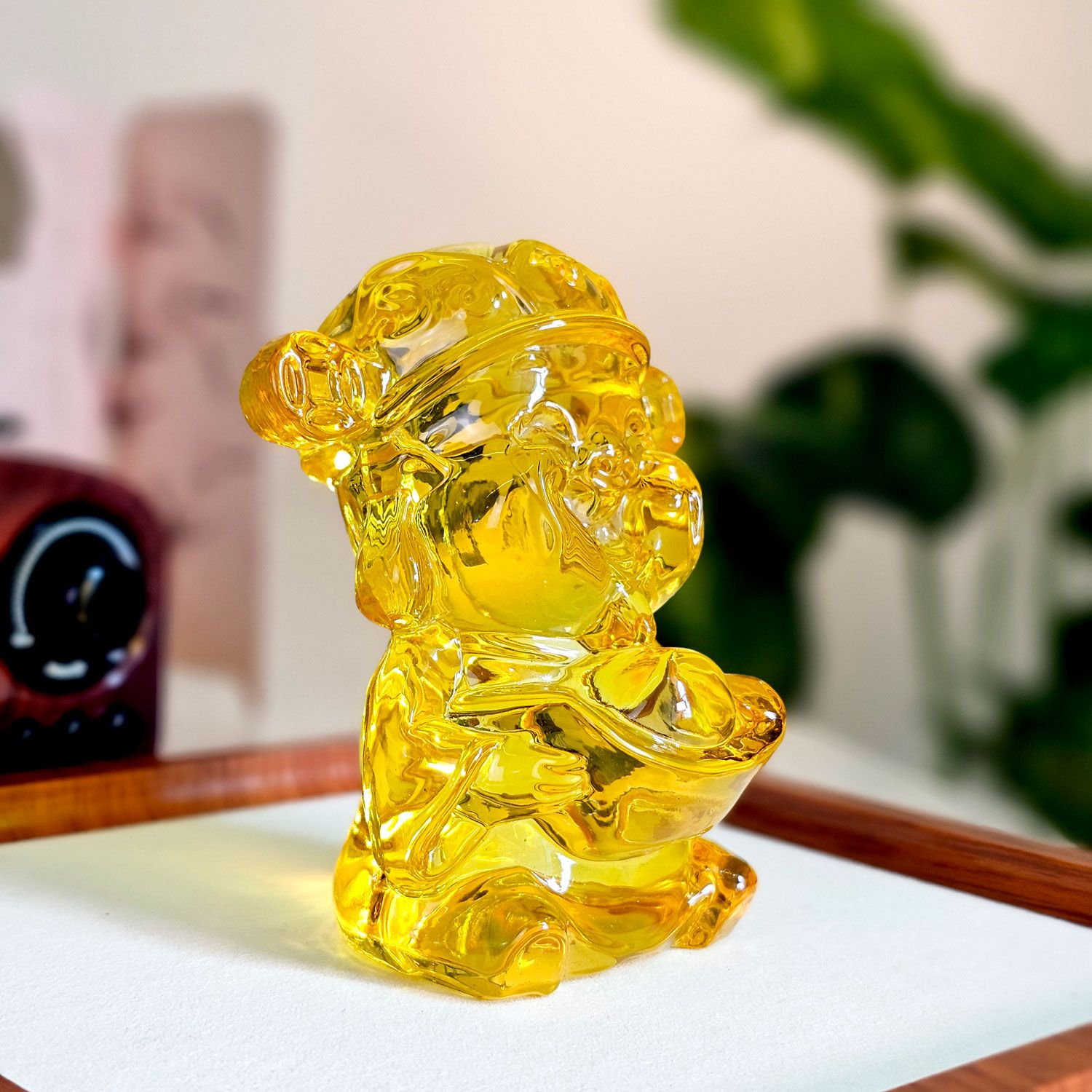 黄玻璃财神爷 - 9.5CM