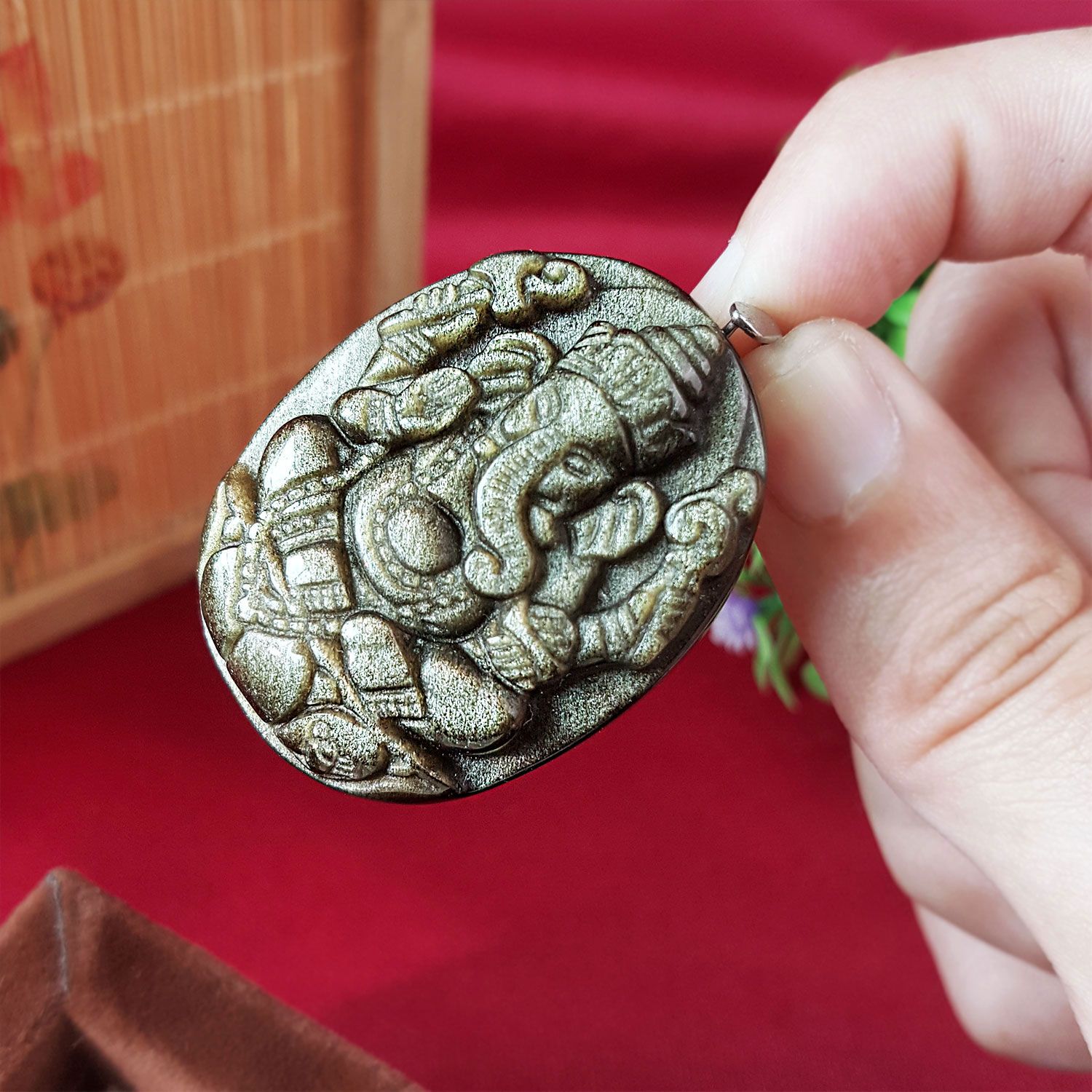 31mm x 48mm 金曜石象神吊坠